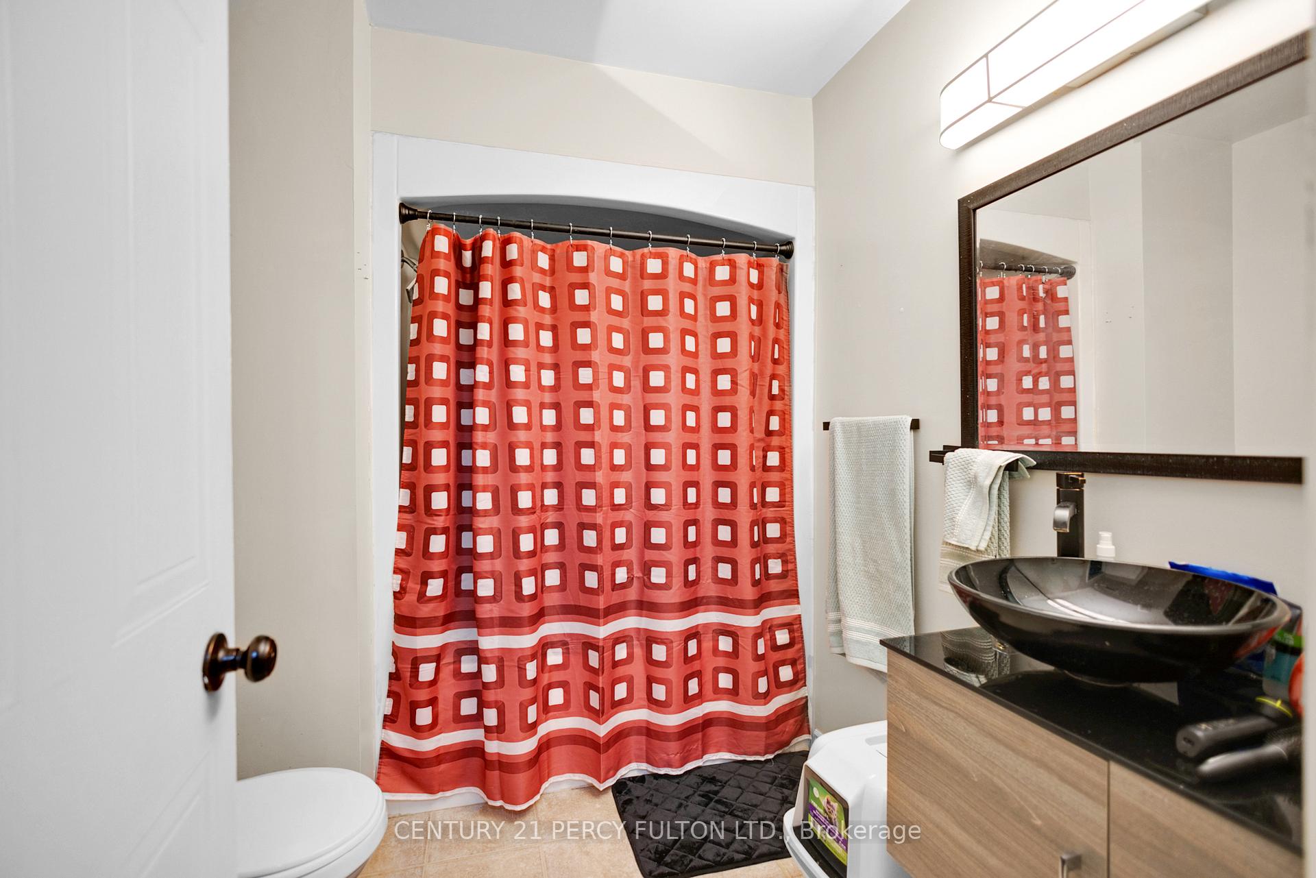 Photo 16 of Unit 56, 3085 Kingsway Drive, Kitchener — HOMEH