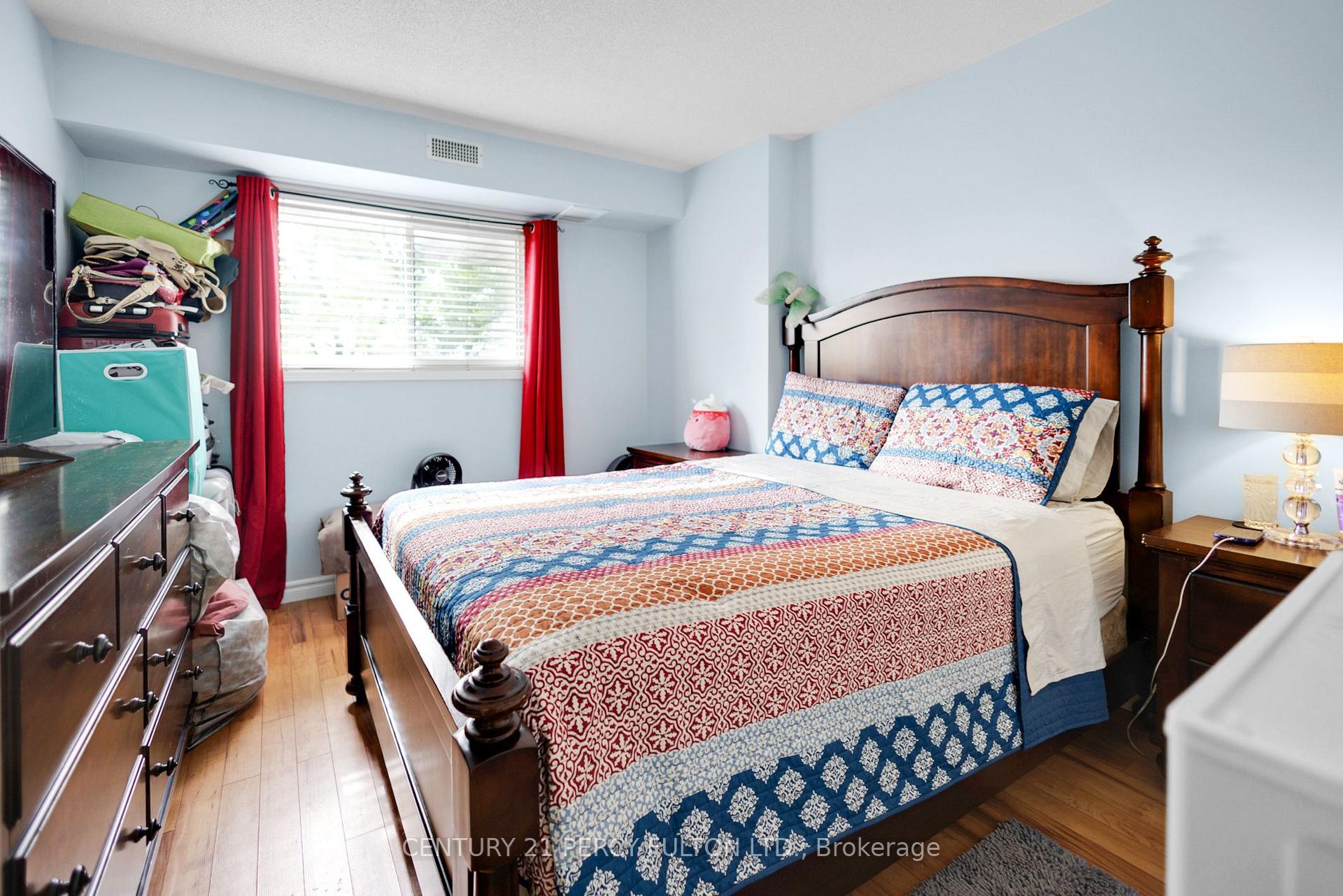 Photo 17 of Unit 56, 3085 Kingsway Drive, Kitchener — HOMEH