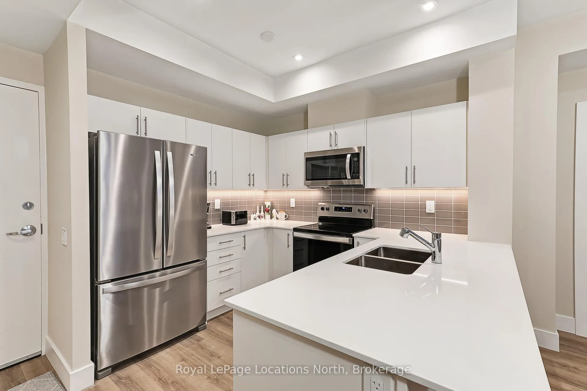 Photo 8 of Unit 509, 4 Kimberly Lane, Collingwood — HOMEH