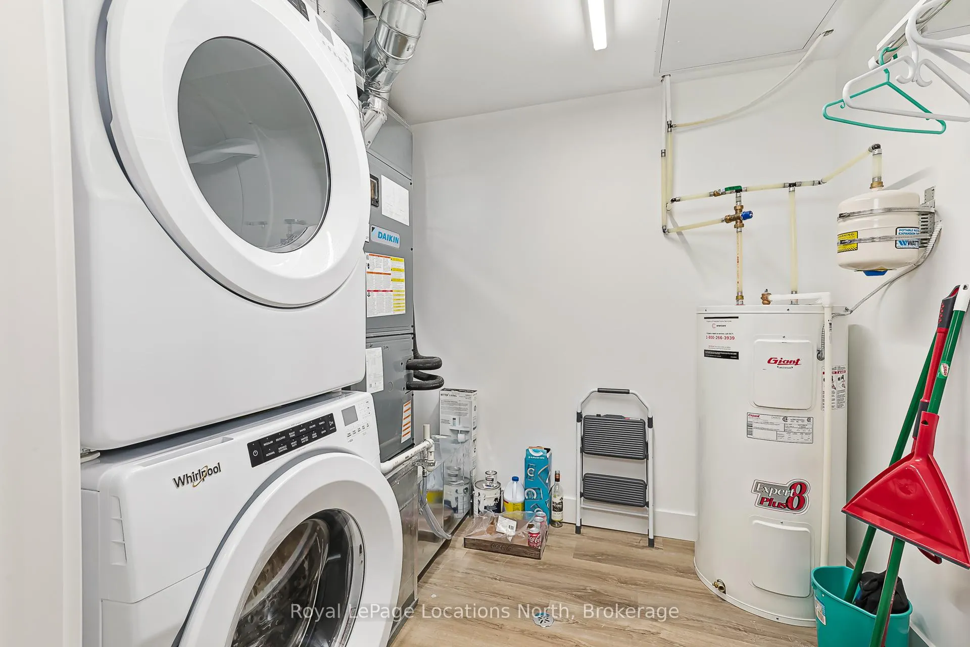 Photo 13 of Unit 509, 4 Kimberly Lane, Collingwood — HOMEH