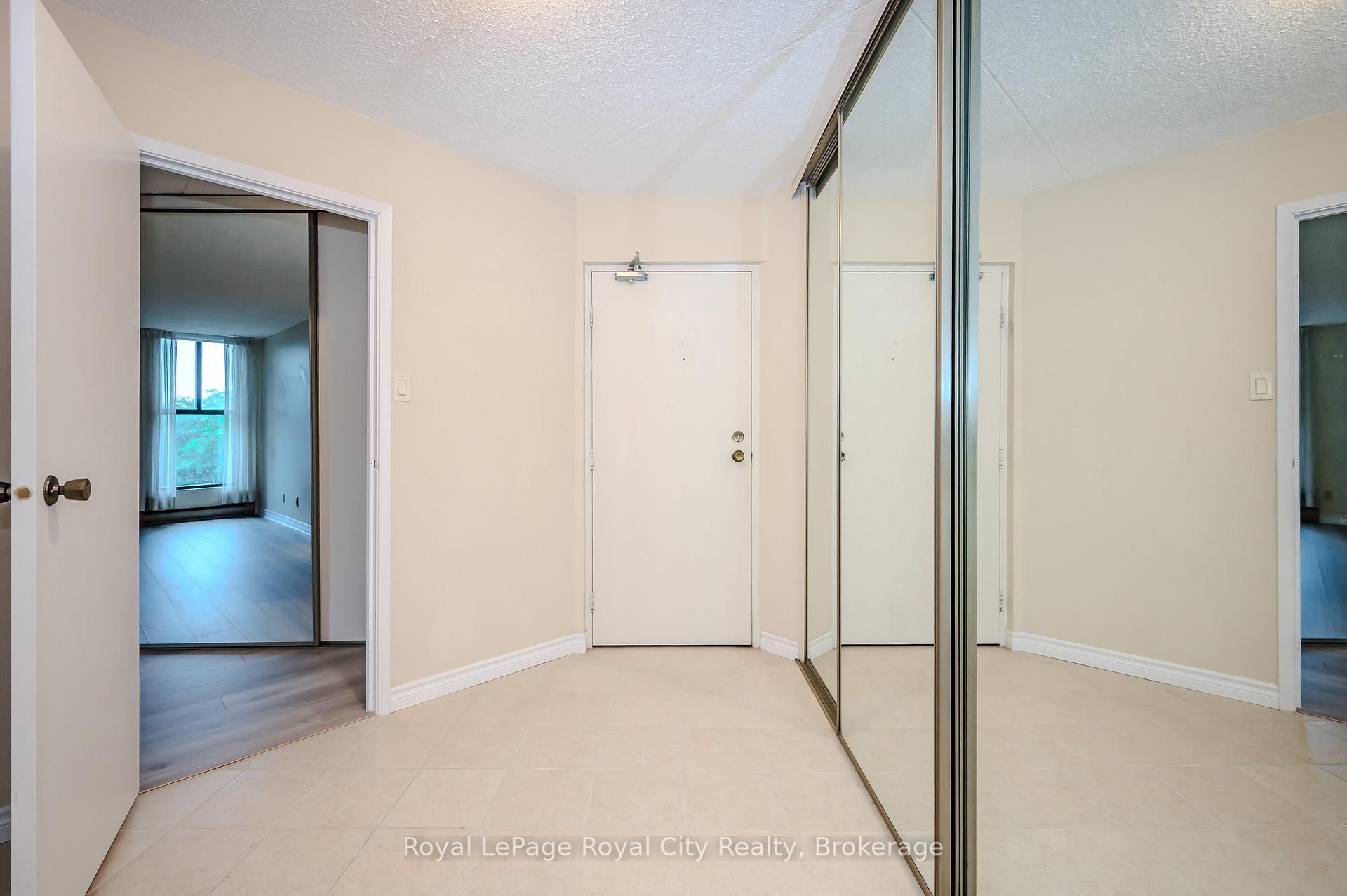 Photo 3 of Unit 608, 22 Marilyn Drive, Guelph, Riverside Park — HOMEH