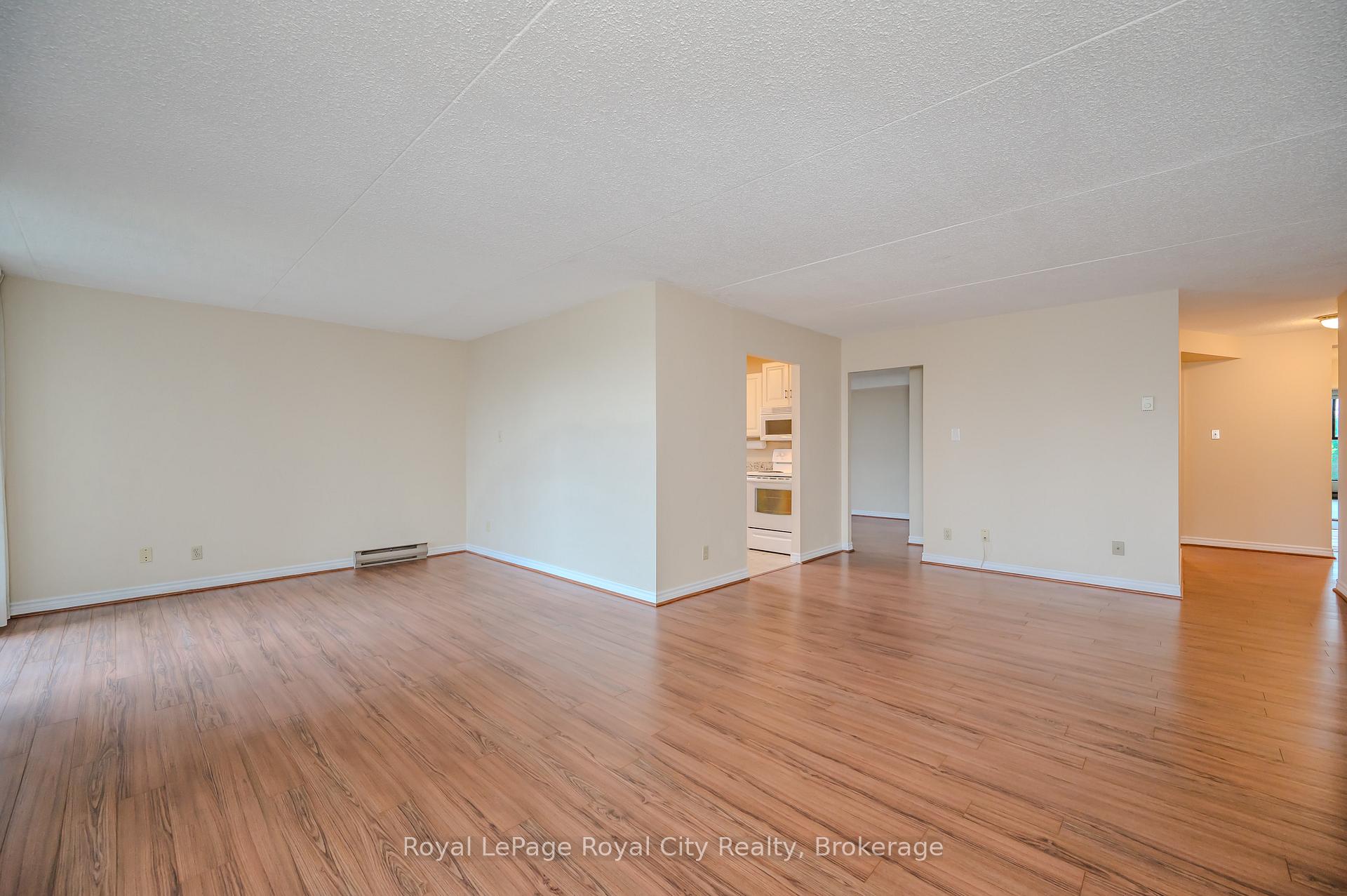 Photo 6 of Unit 608, 22 Marilyn Drive, Guelph, Riverside Park — HOMEH