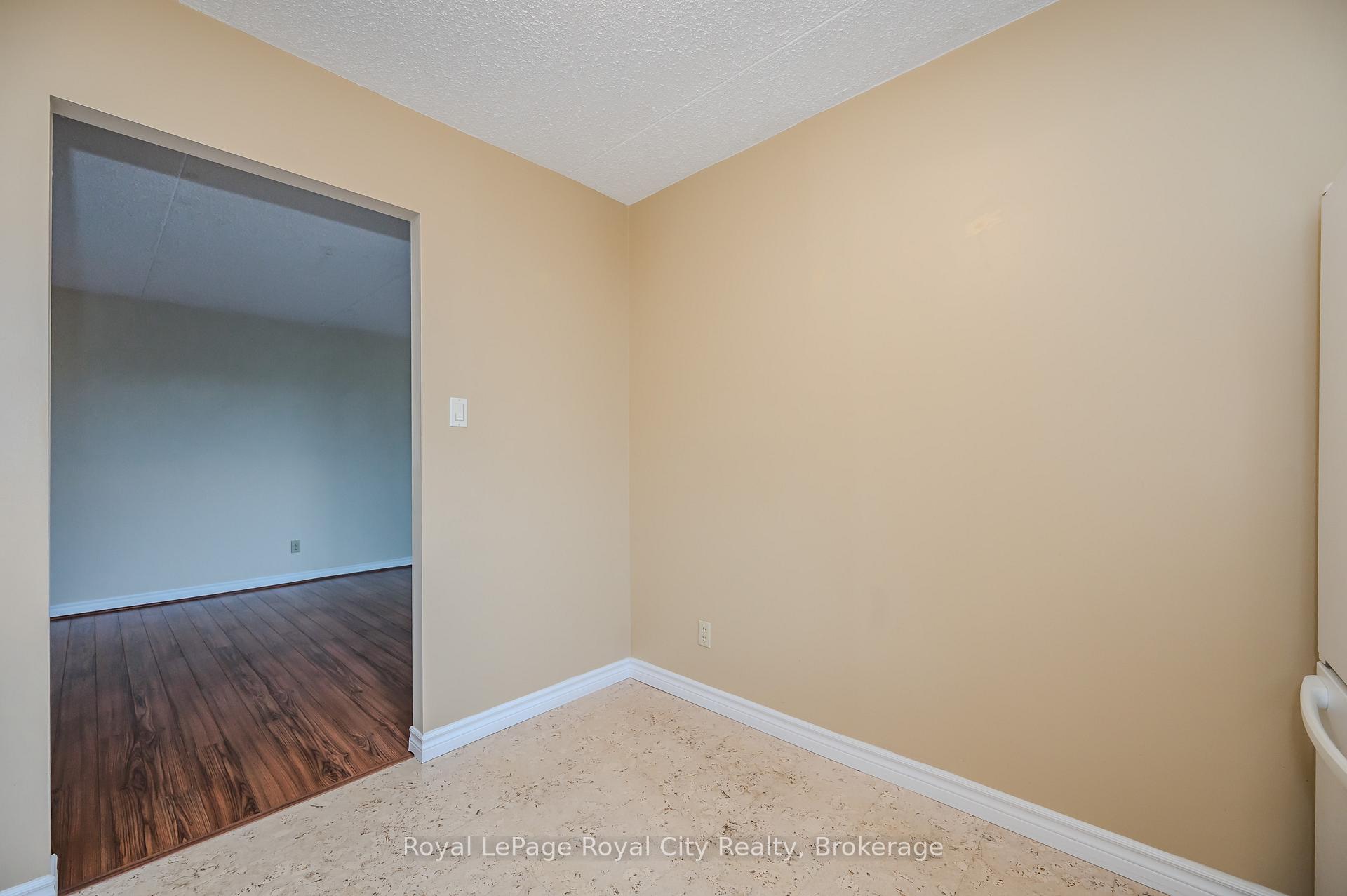 Photo 13 of Unit 608, 22 Marilyn Drive, Guelph, Riverside Park — HOMEH