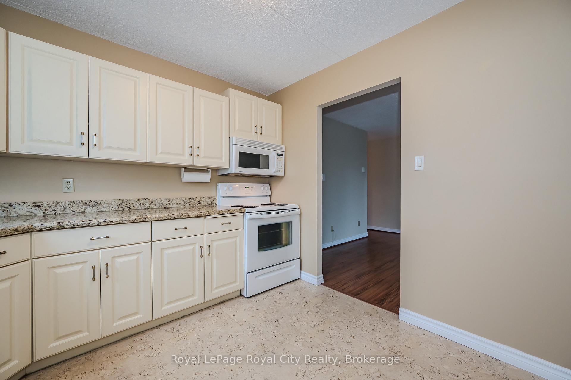 Photo 14 of Unit 608, 22 Marilyn Drive, Guelph, Riverside Park — HOMEH