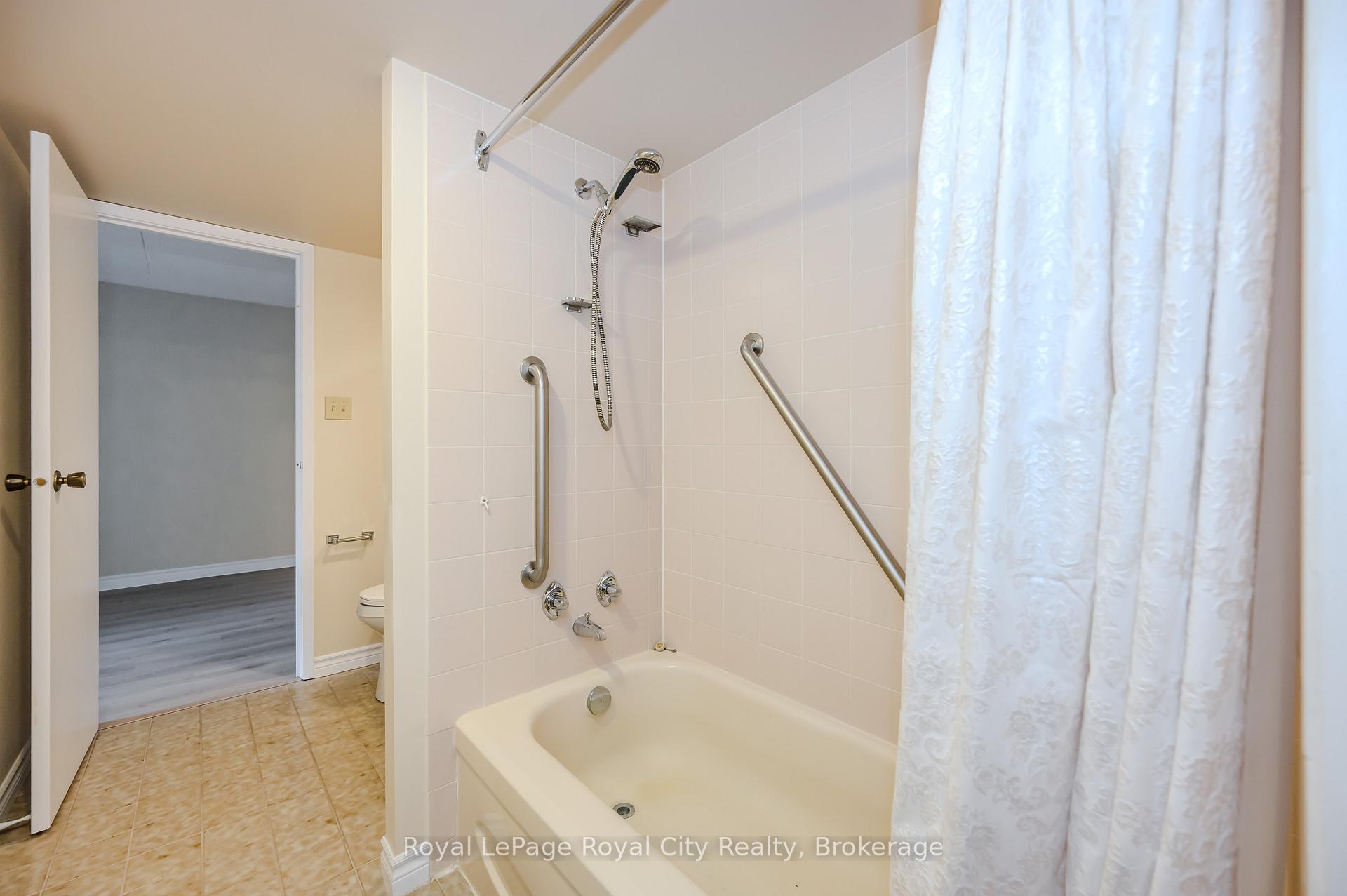 Photo 25 of Unit 608, 22 Marilyn Drive, Guelph, Riverside Park — HOMEH