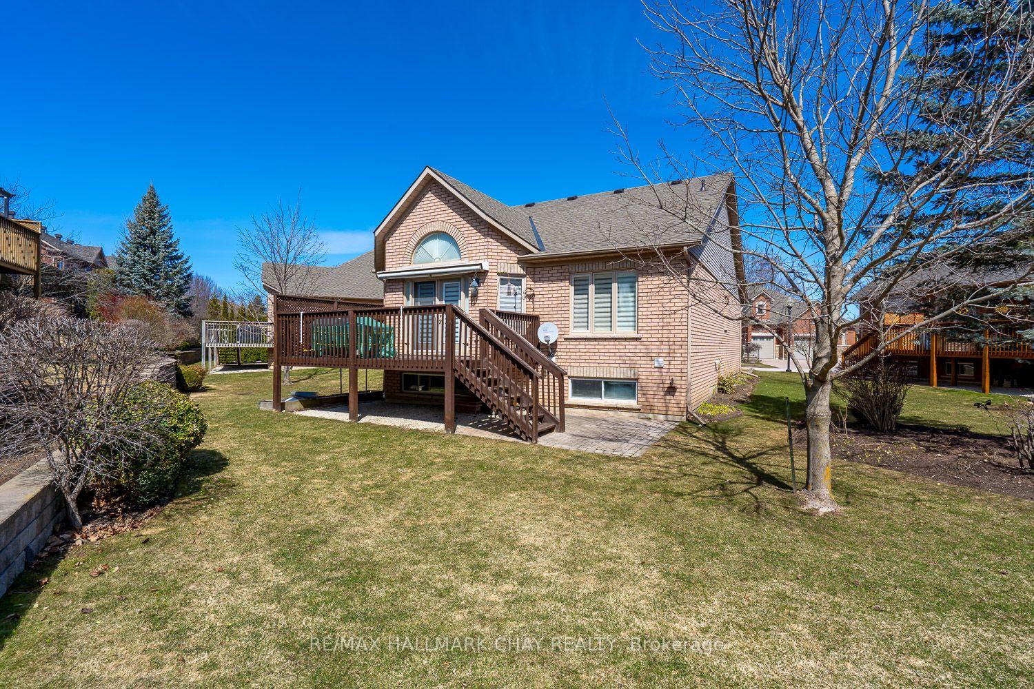 Photo 3 of 22 Artisan Lane, New Tecumseth, Alliston — HOMEH