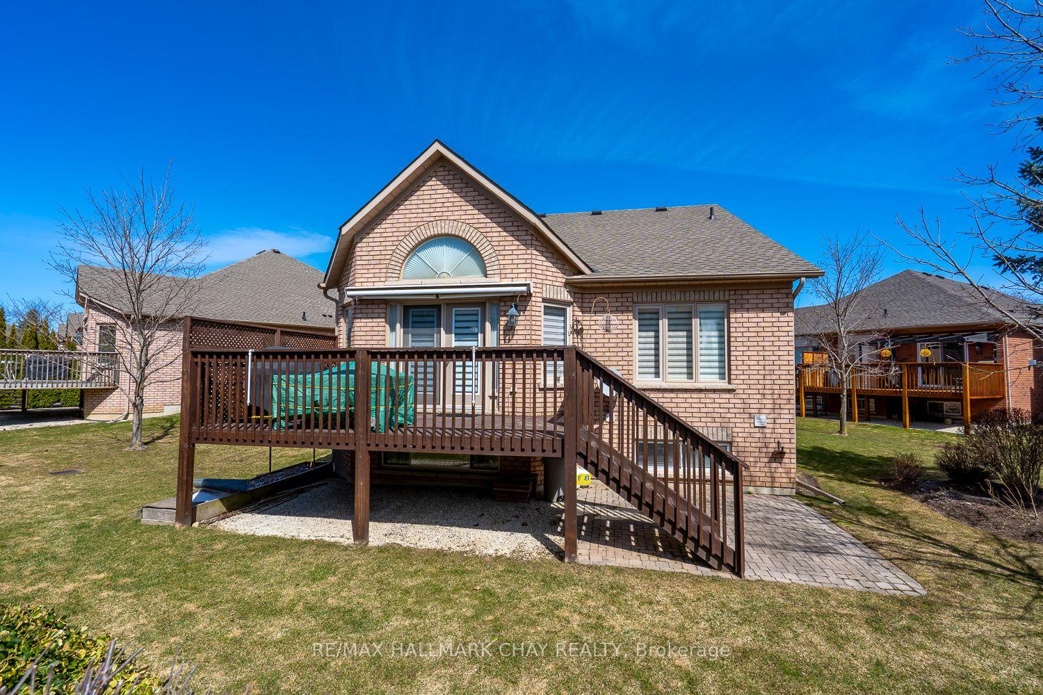 Photo 4 of 22 Artisan Lane, New Tecumseth, Alliston — HOMEH