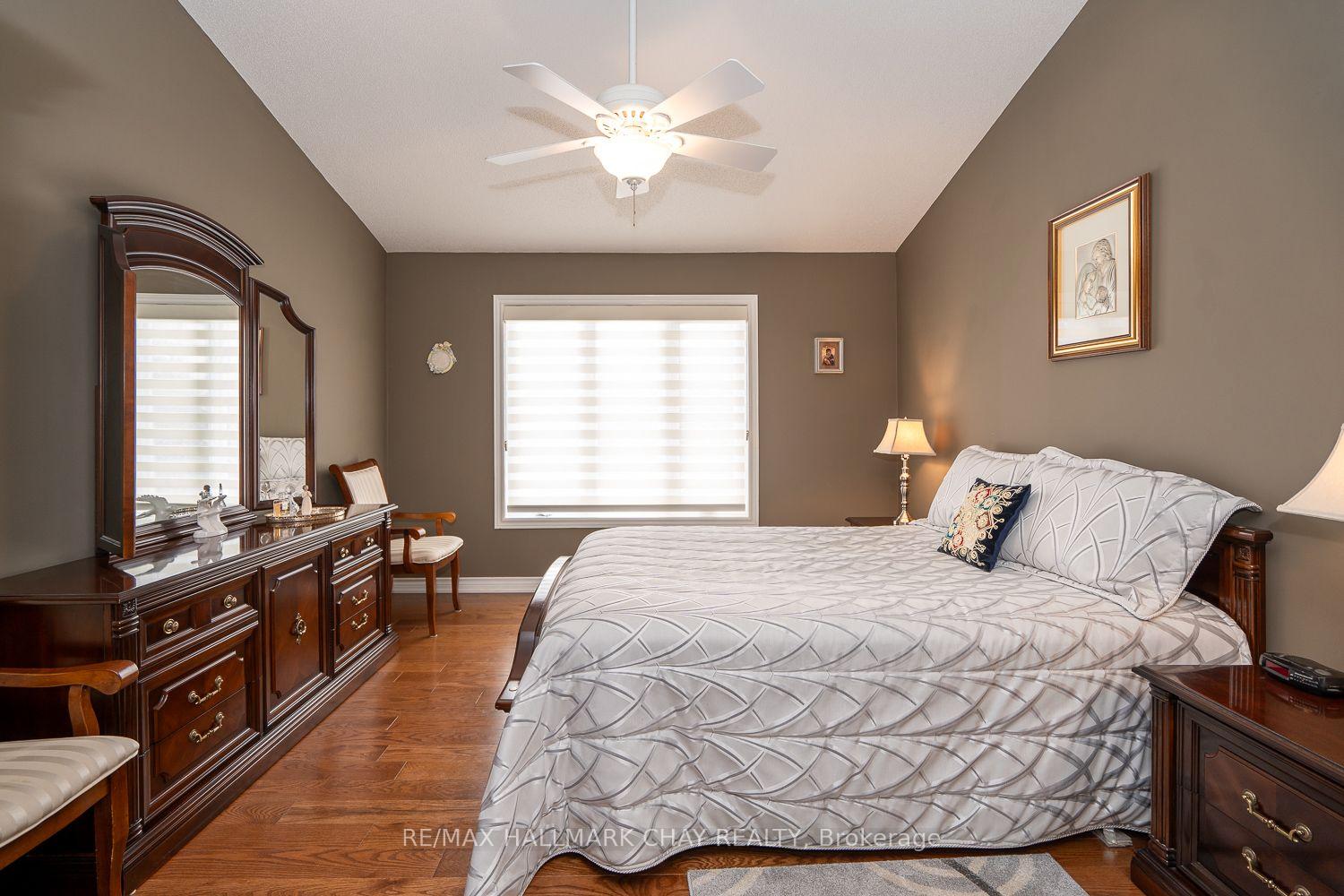 Photo 21 of 22 Artisan Lane, New Tecumseth, Alliston — HOMEH