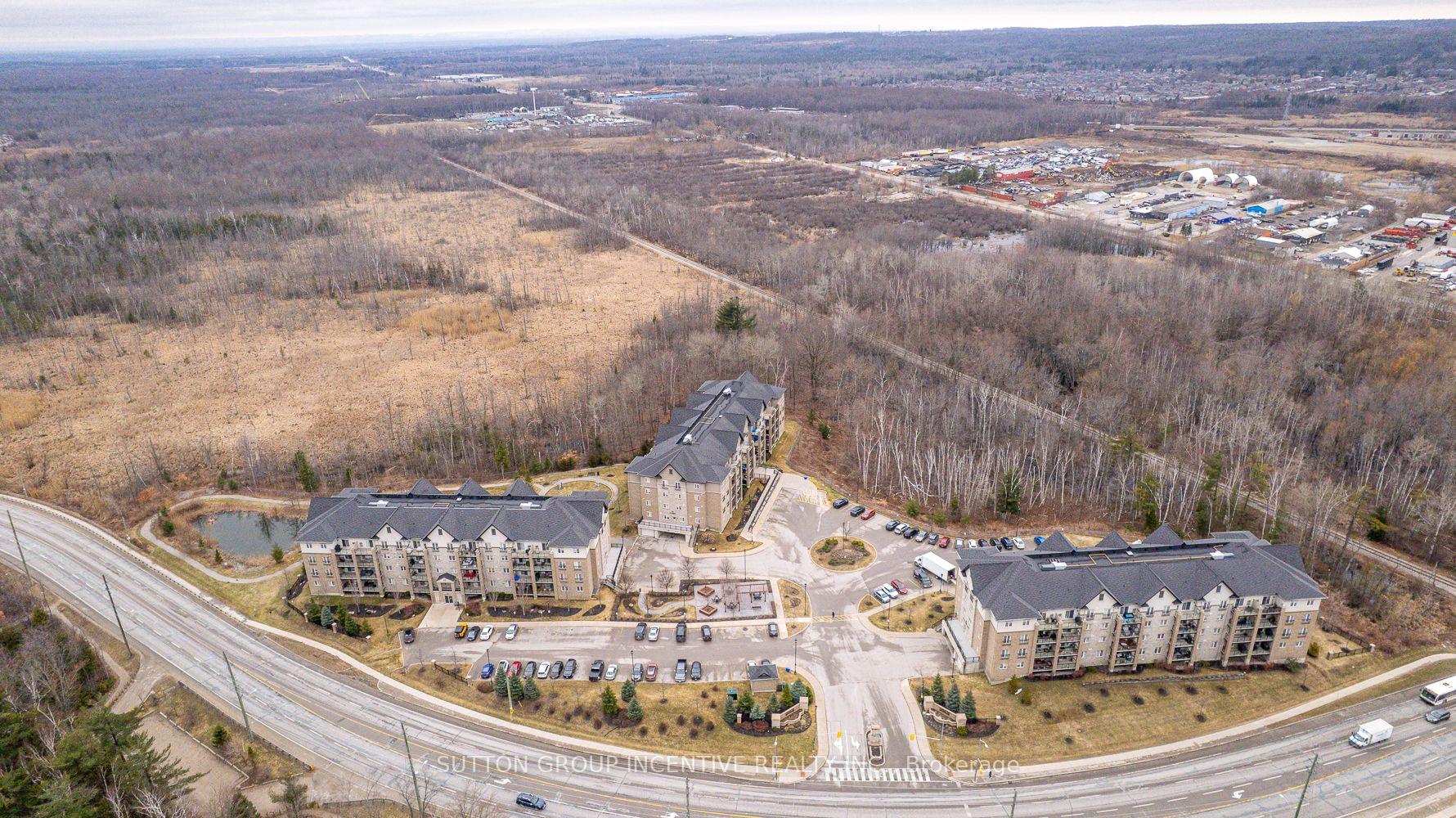 Photo 4 of Unit 107, 42 Ferndale Drive S, Barrie, Ardagh — HOMEH
