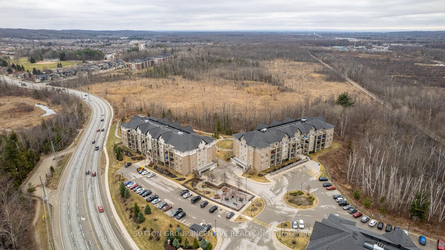 Photo 5 of Unit 107, 42 Ferndale Drive S, Barrie, Ardagh — HOMEH