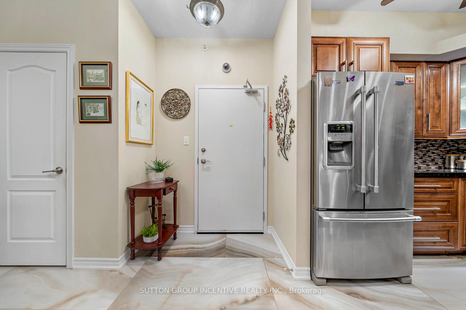 Photo 8 of Unit 107, 42 Ferndale Drive S, Barrie, Ardagh — HOMEH