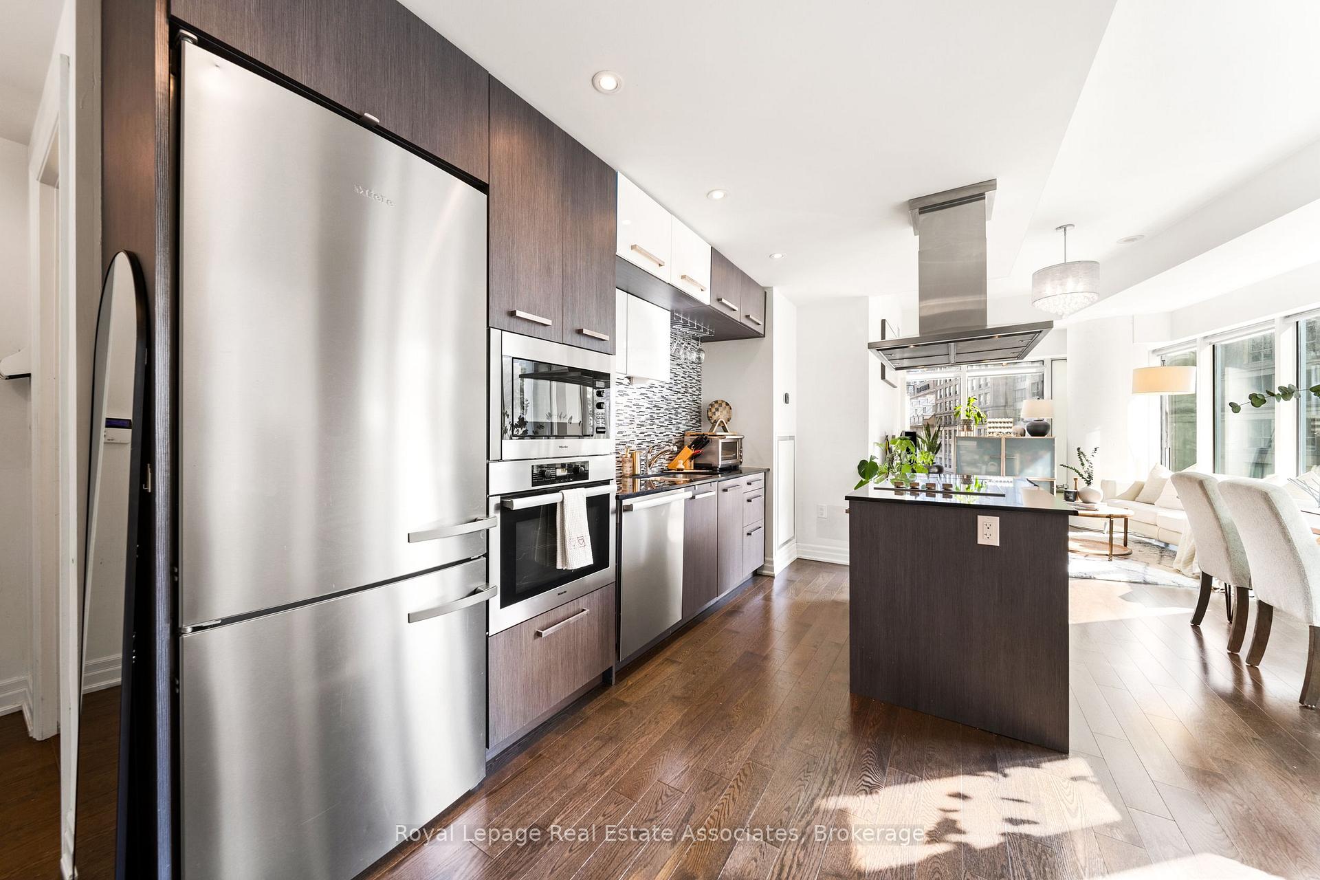 Photo 9 of Unit 507, 8 The Esplanade, Toronto, Waterfront Communities — HOMEH