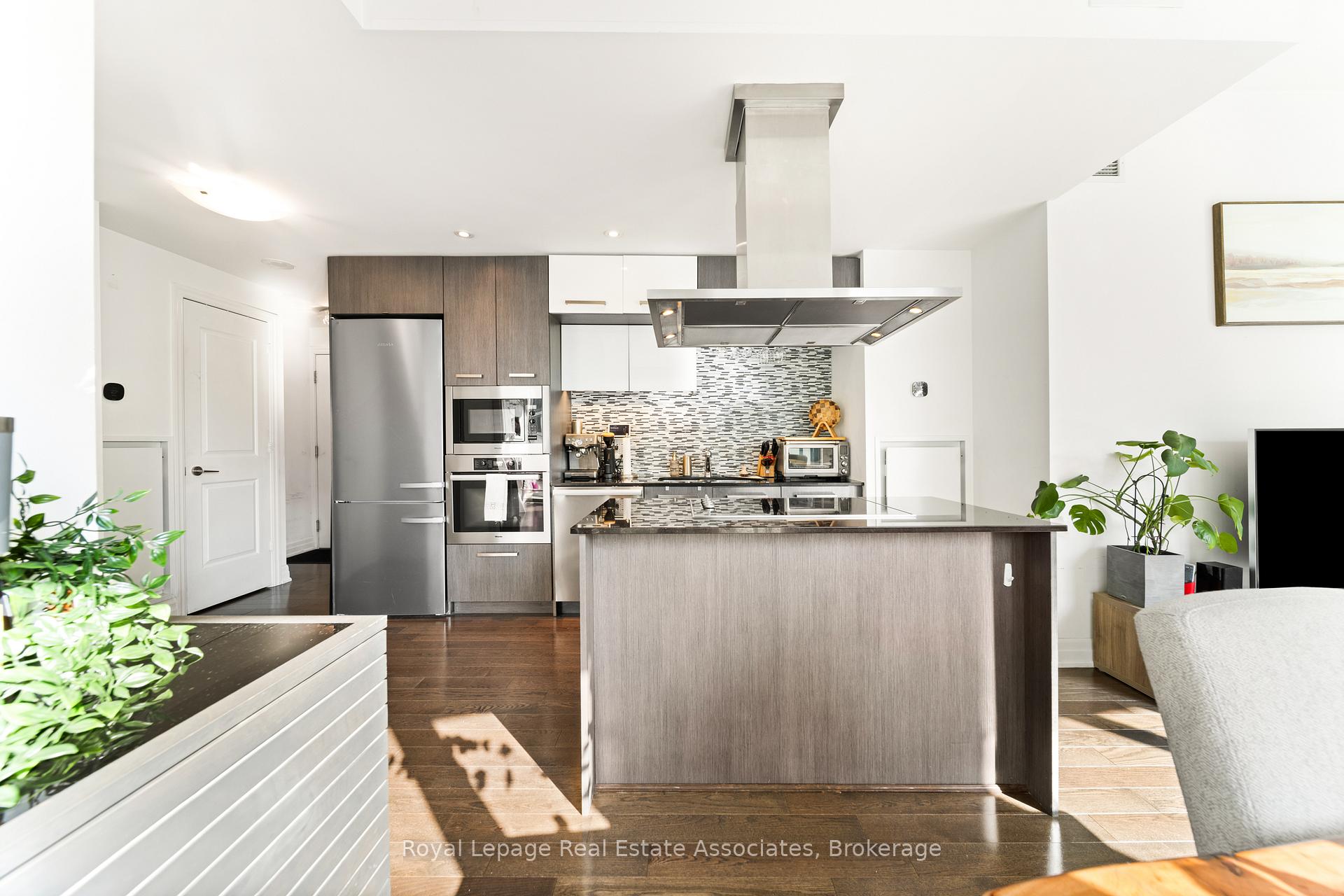 Photo 12 of Unit 507, 8 The Esplanade, Toronto, Waterfront Communities — HOMEH