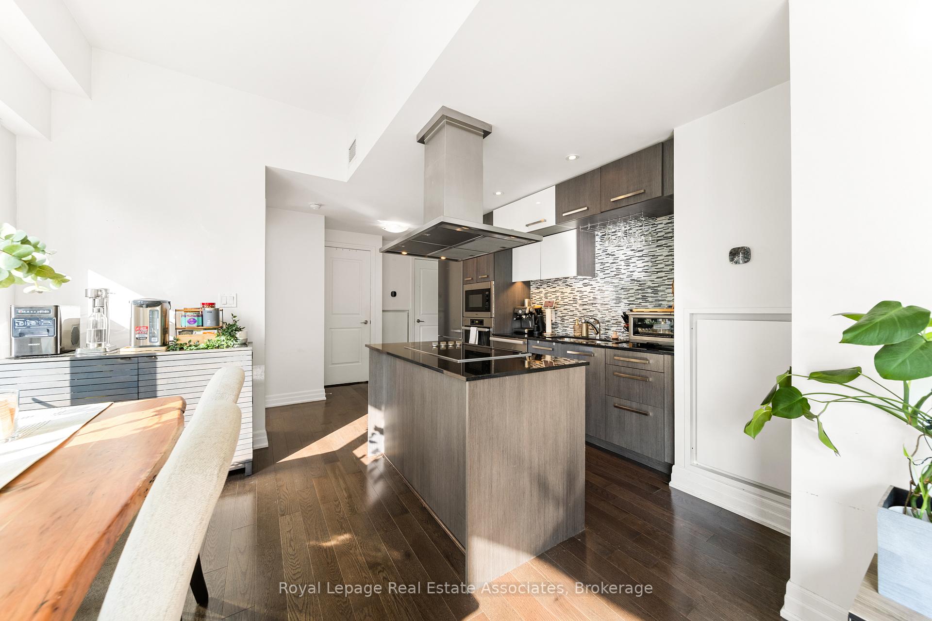 Photo 13 of Unit 507, 8 The Esplanade, Toronto, Waterfront Communities — HOMEH