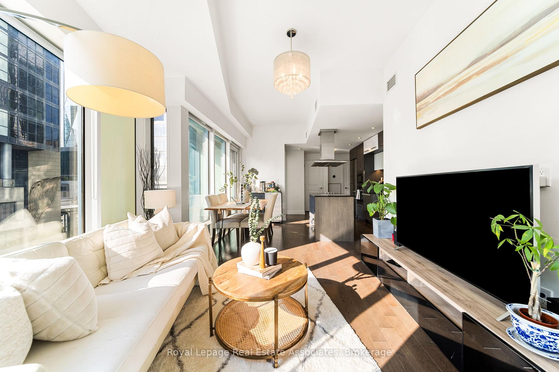 Photo 23 of Unit 507, 8 The Esplanade, Toronto, Waterfront Communities — HOMEH