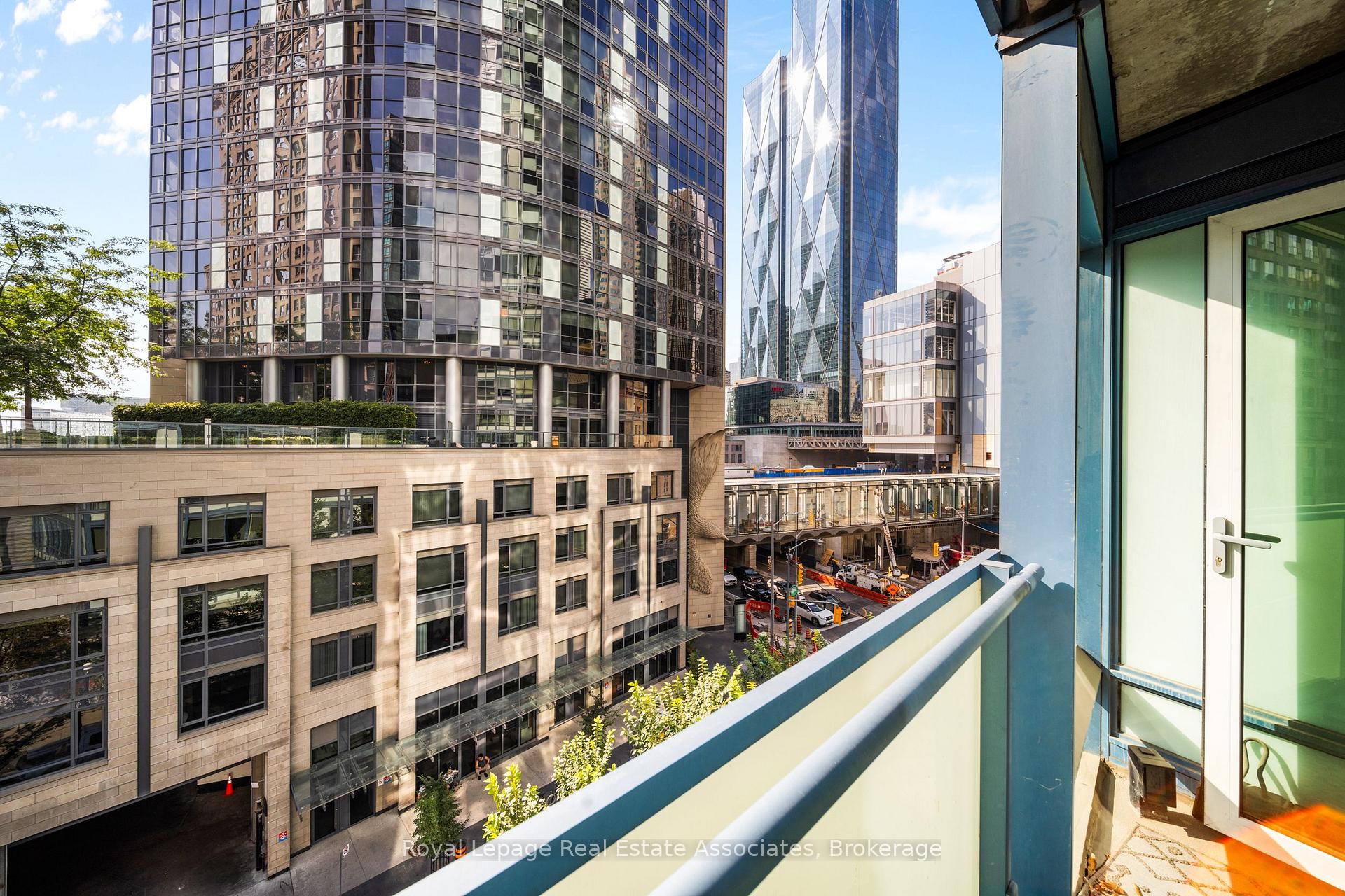 Photo 34 of Unit 507, 8 The Esplanade, Toronto, Waterfront Communities — HOMEH