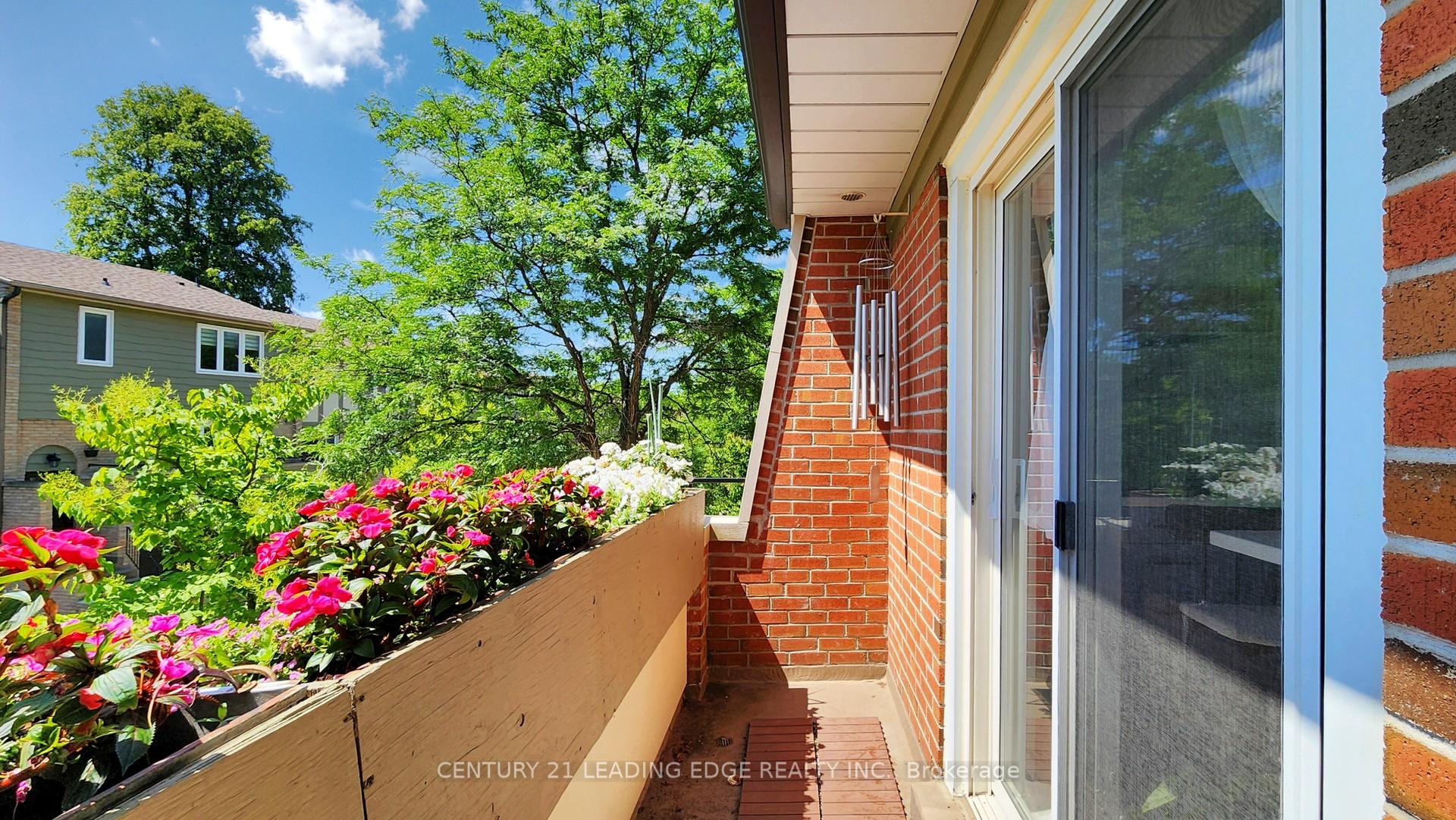 Photo 32 of 99 Quail Valley Crescent, Markham, German Mills — HOMEH