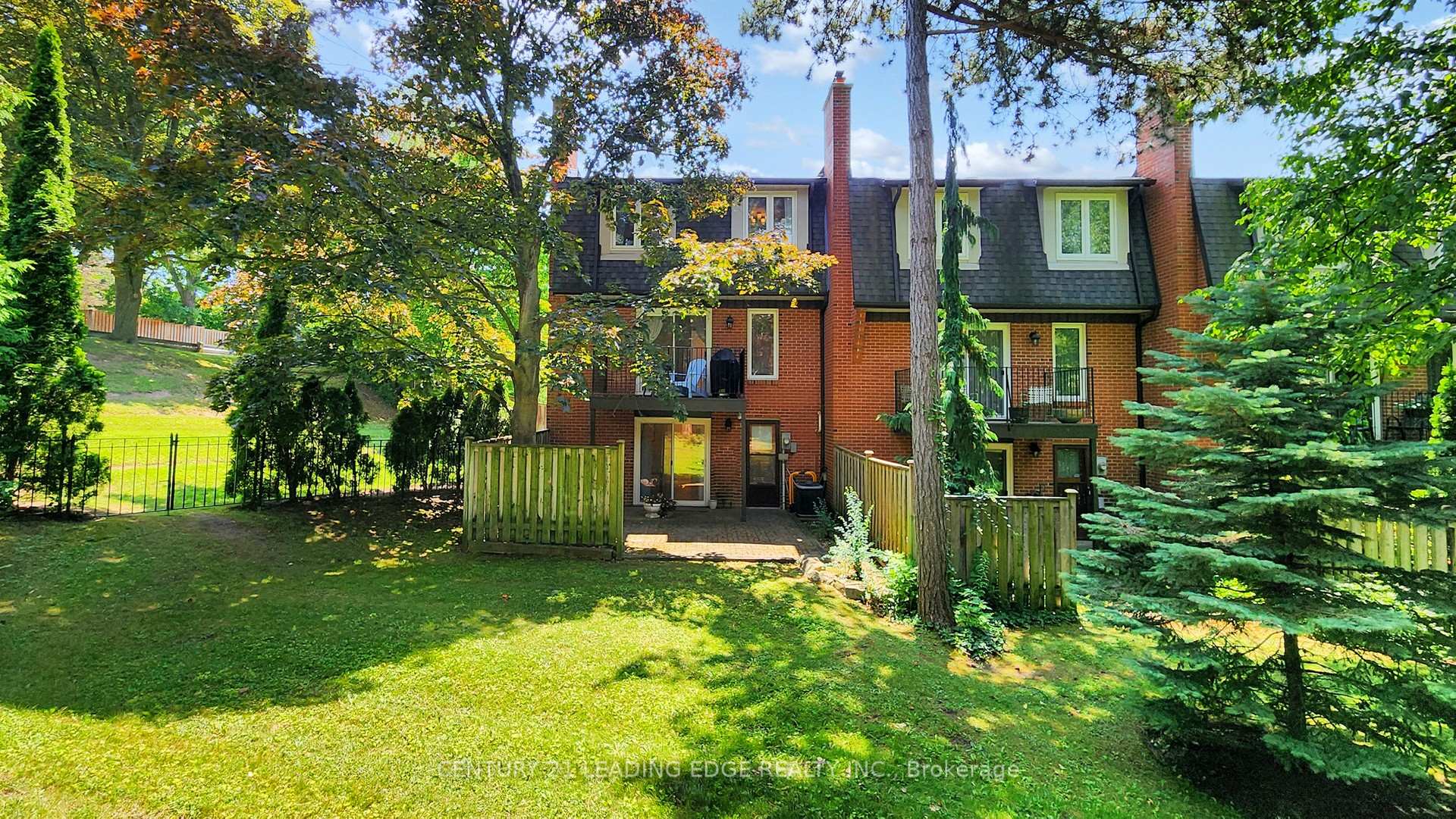 Photo 35 of 99 Quail Valley Crescent, Markham, German Mills — HOMEH