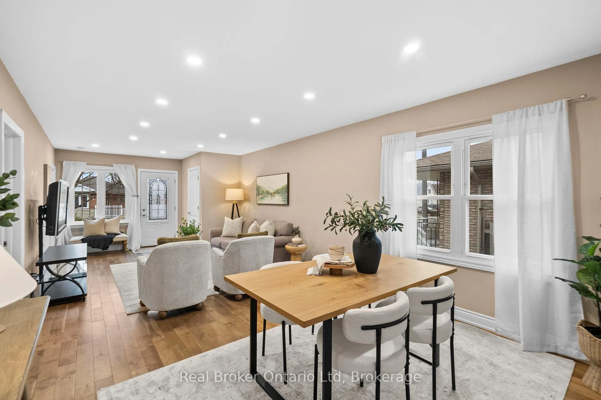 Photo 8 of 196 Ivon Avenue, Hamilton, Normanhurst — HOMEH