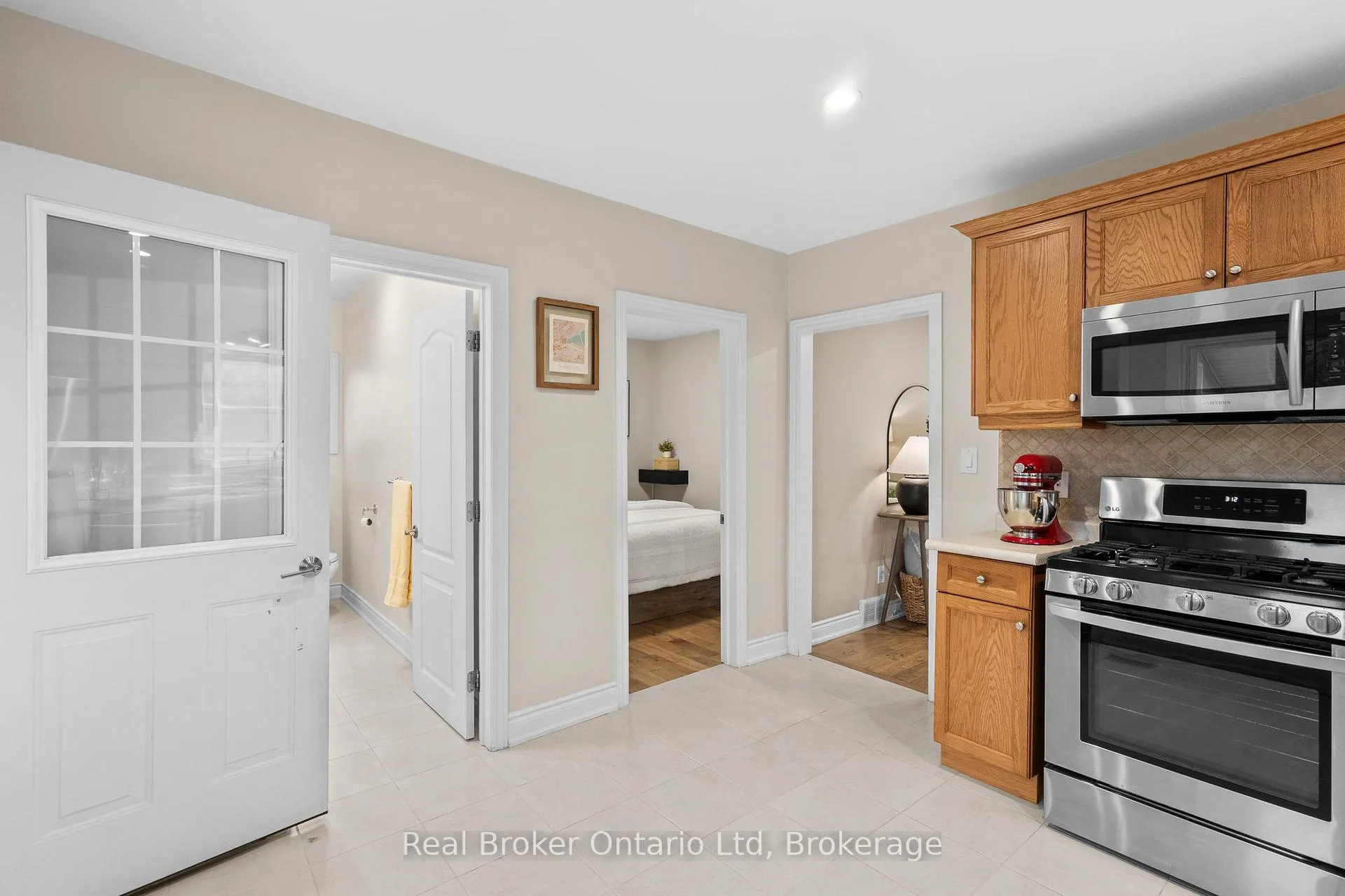 Photo 12 of 196 Ivon Avenue, Hamilton, Normanhurst — HOMEH