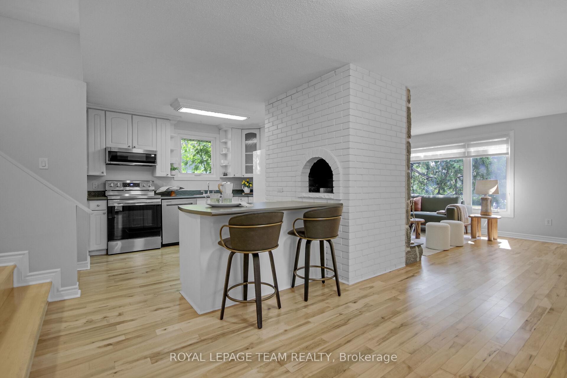 Photo 12 of 2175 Audrey Avenue, Ottawa, Hawthorne Meadows — HOMEH