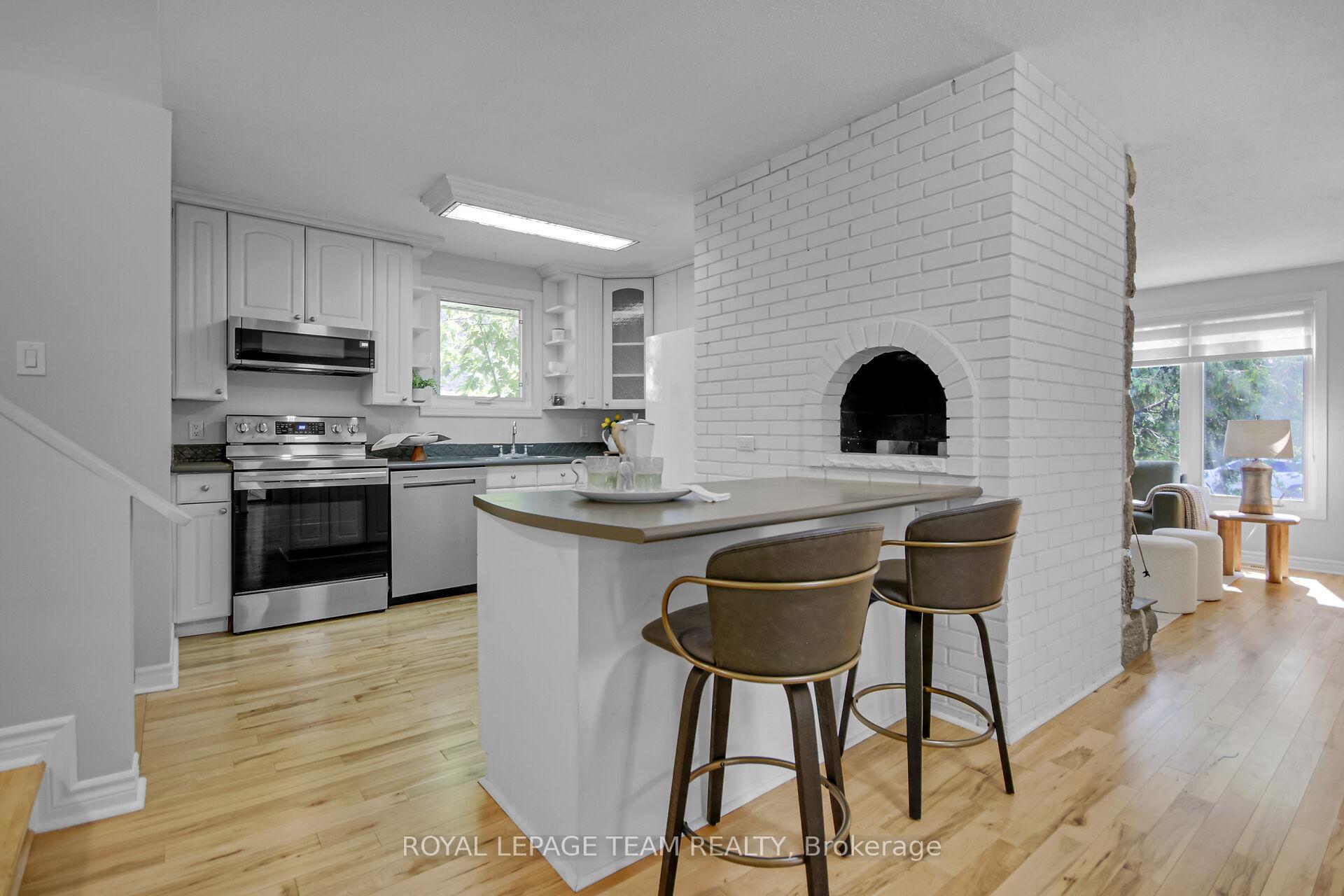 Photo 13 of 2175 Audrey Avenue, Ottawa, Hawthorne Meadows — HOMEH