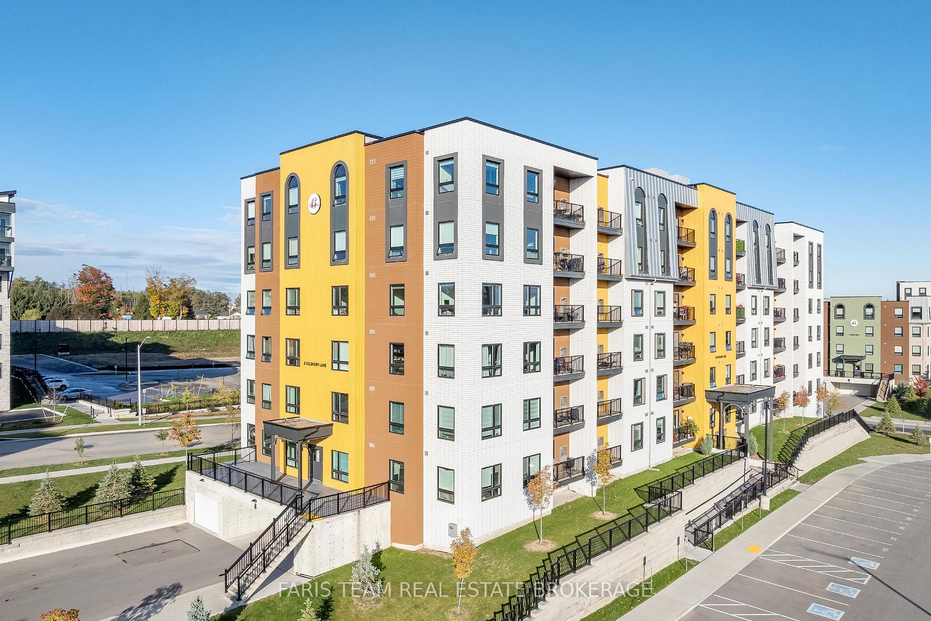 Photo 3 of Unit 102, 8 Culinary Lane, Barrie, Rural Barrie Southeast — HOMEH