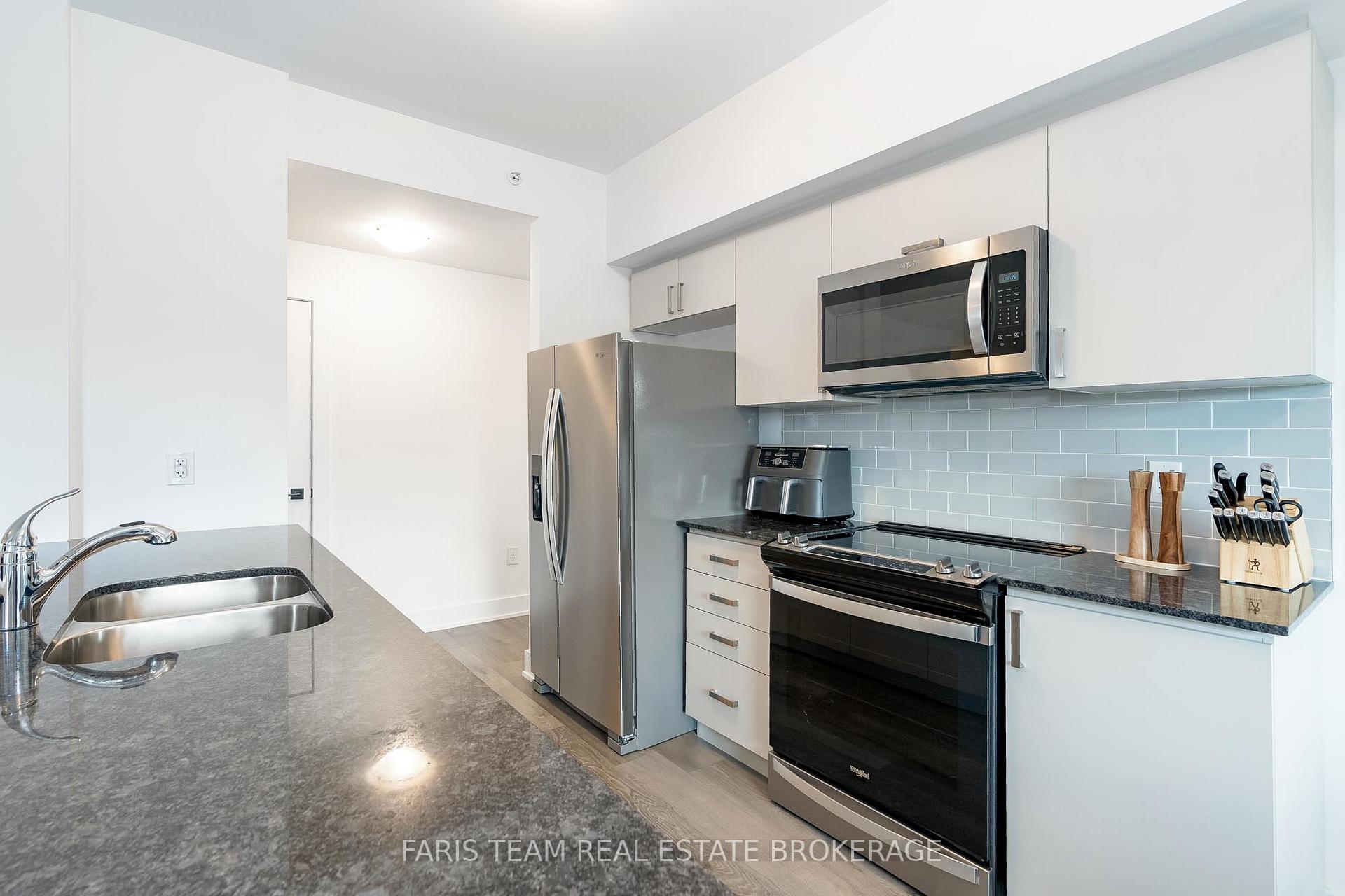 Photo 10 of Unit 102, 8 Culinary Lane, Barrie, Rural Barrie Southeast — HOMEH