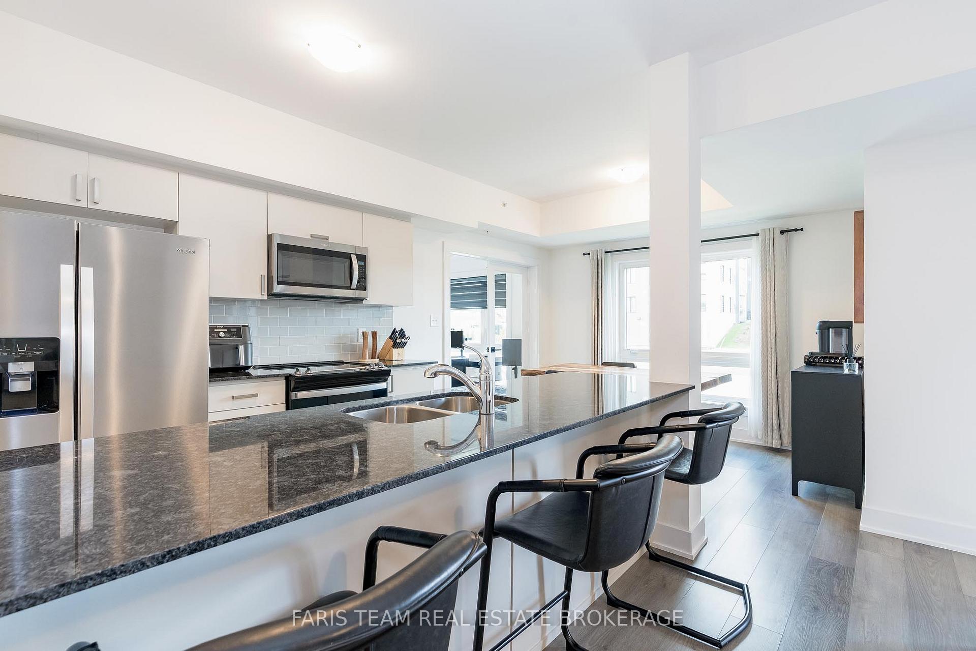 Photo 12 of Unit 102, 8 Culinary Lane, Barrie, Rural Barrie Southeast — HOMEH