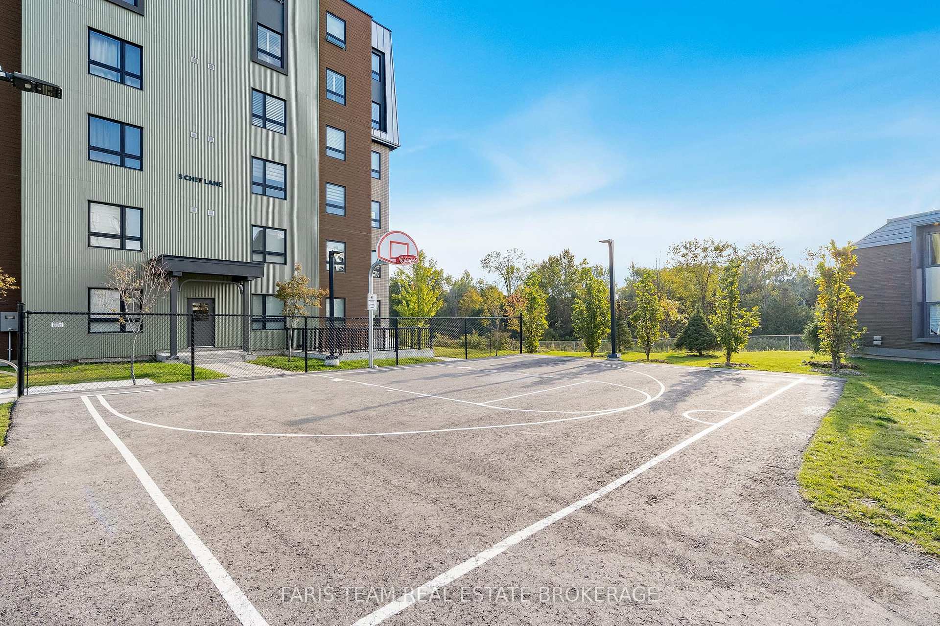 Photo 34 of Unit 102, 8 Culinary Lane, Barrie, Rural Barrie Southeast — HOMEH