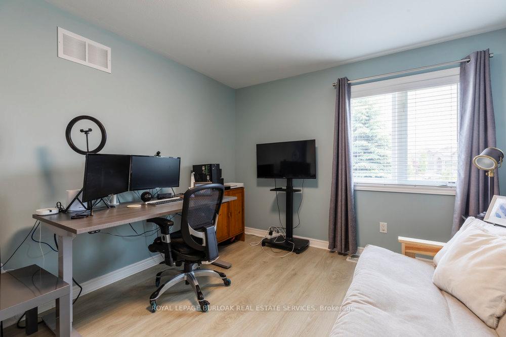 Photo 17 of Unit 29, 441 Stonehenge Drive, Hamilton, Meadowlands — HOMEH