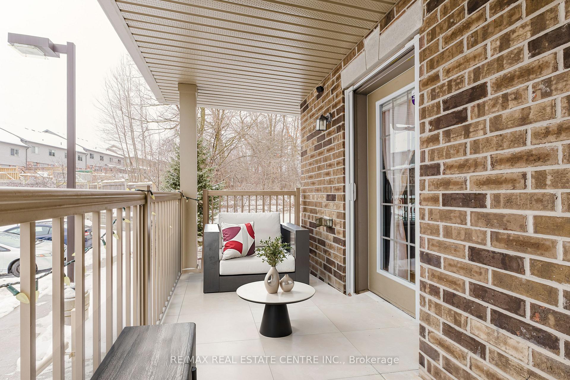 Photo 6 of Unit 3D, 255 Maitland Street, Kitchener — HOMEH