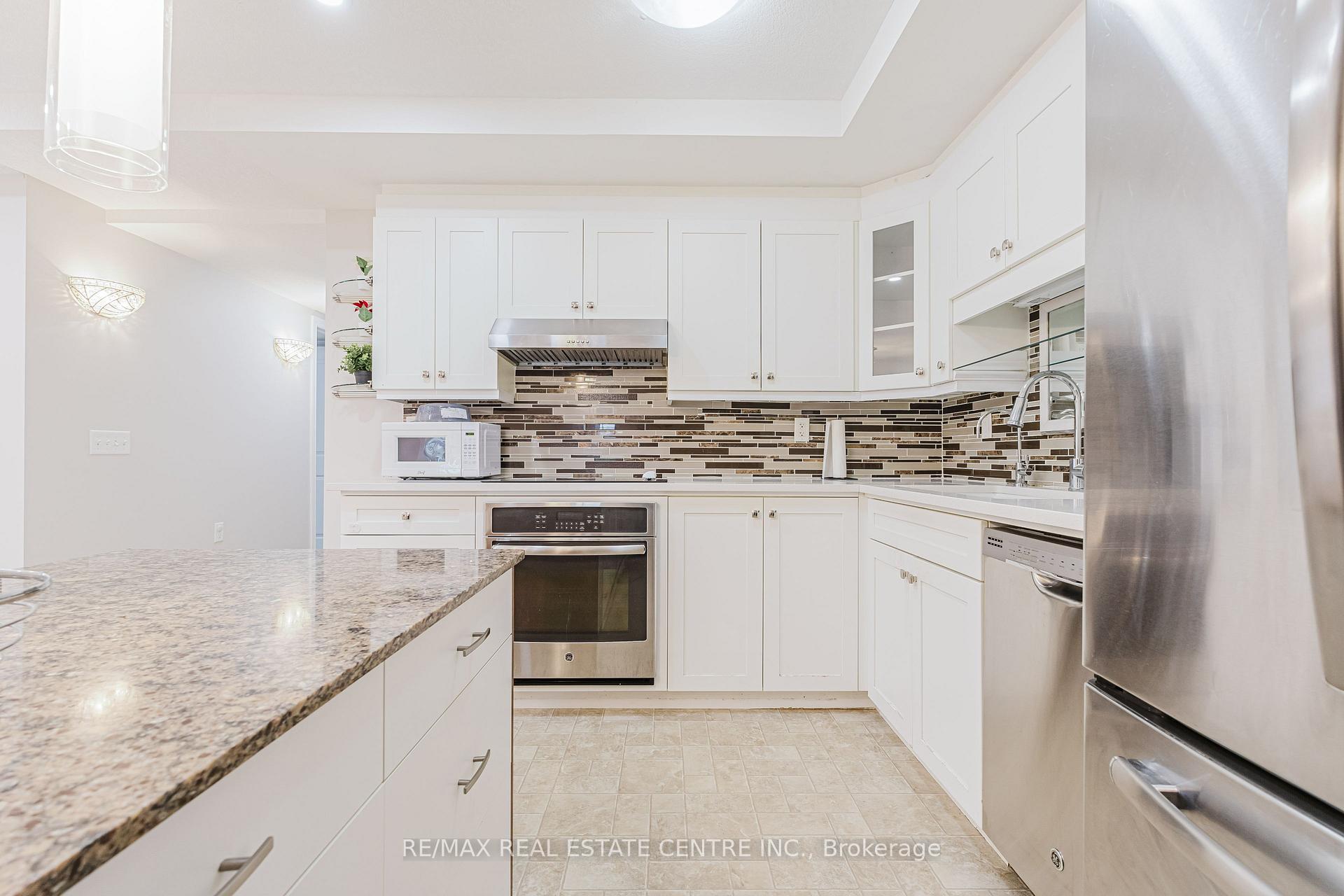 Photo 14 of Unit 3D, 255 Maitland Street, Kitchener — HOMEH