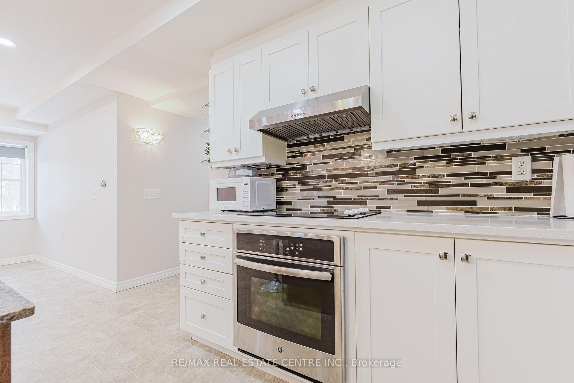 Photo 15 of Unit 3D, 255 Maitland Street, Kitchener — HOMEH