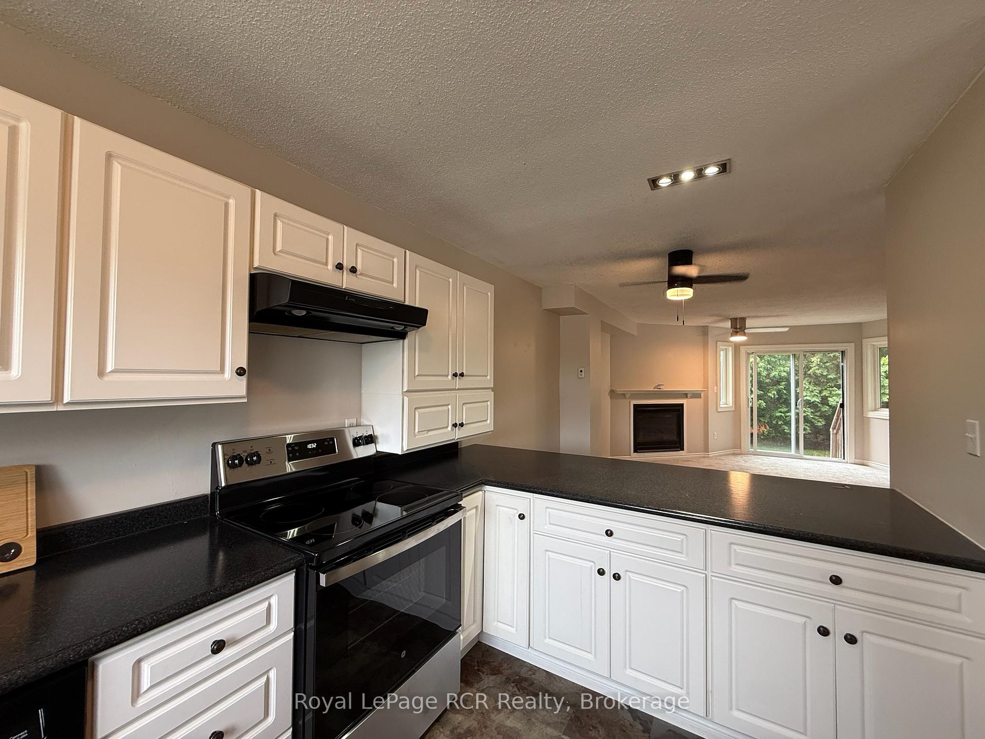 Photo 7 of Unit 3, 15 Watts Crescent, Collingwood — HOMEH