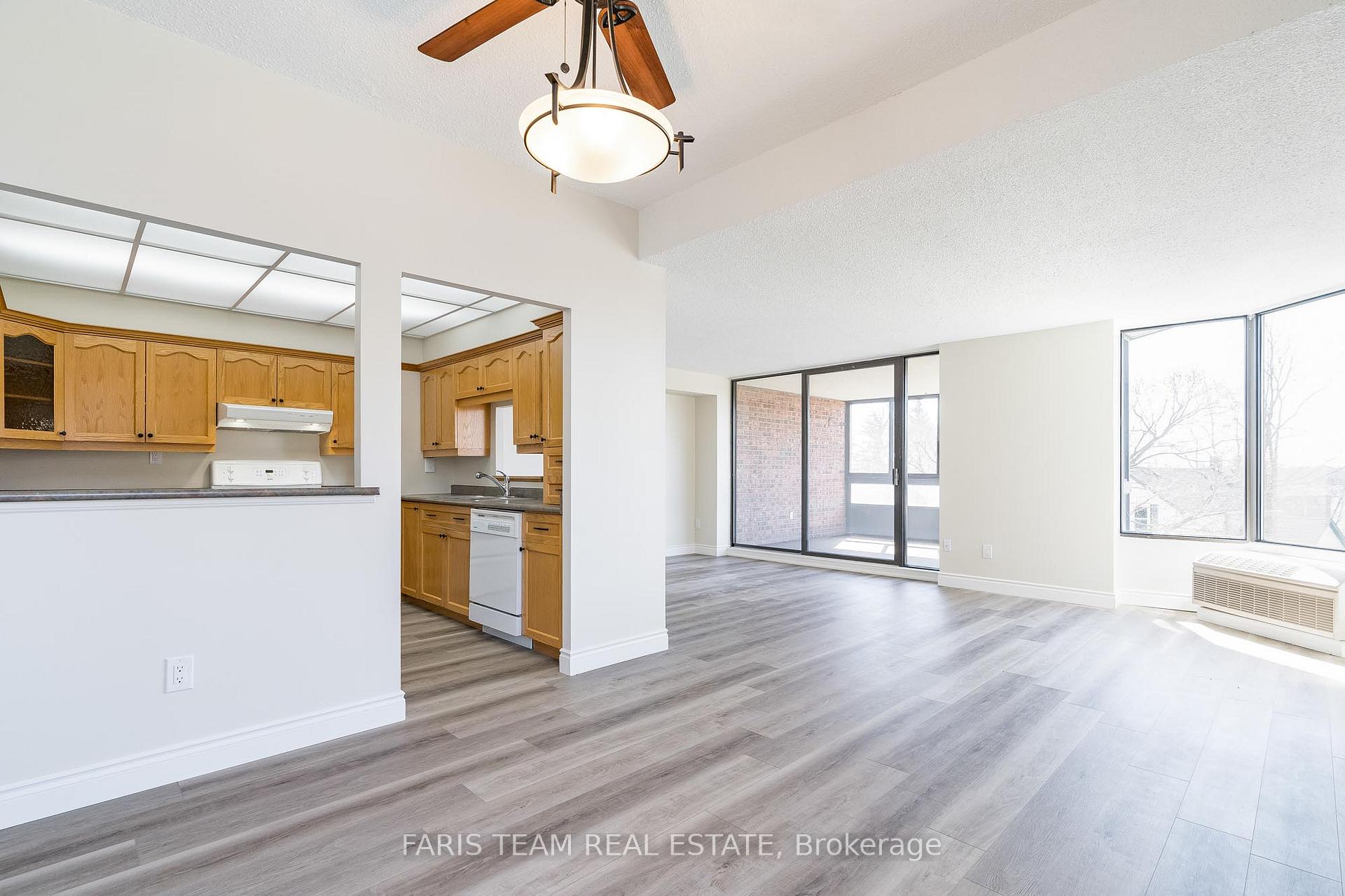 Photo 5 of Unit 106, 181 Collier Street, Barrie, North Shore — HOMEH