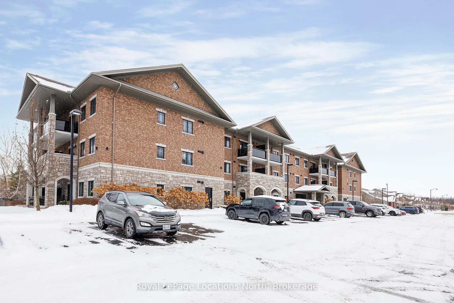Photo 2 of Unit 303, 1 Chamberlain Crescent, Collingwood — HOMEH