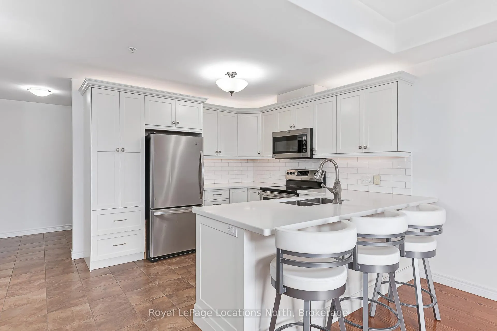 Photo 17 of Unit 303, 1 Chamberlain Crescent, Collingwood — HOMEH