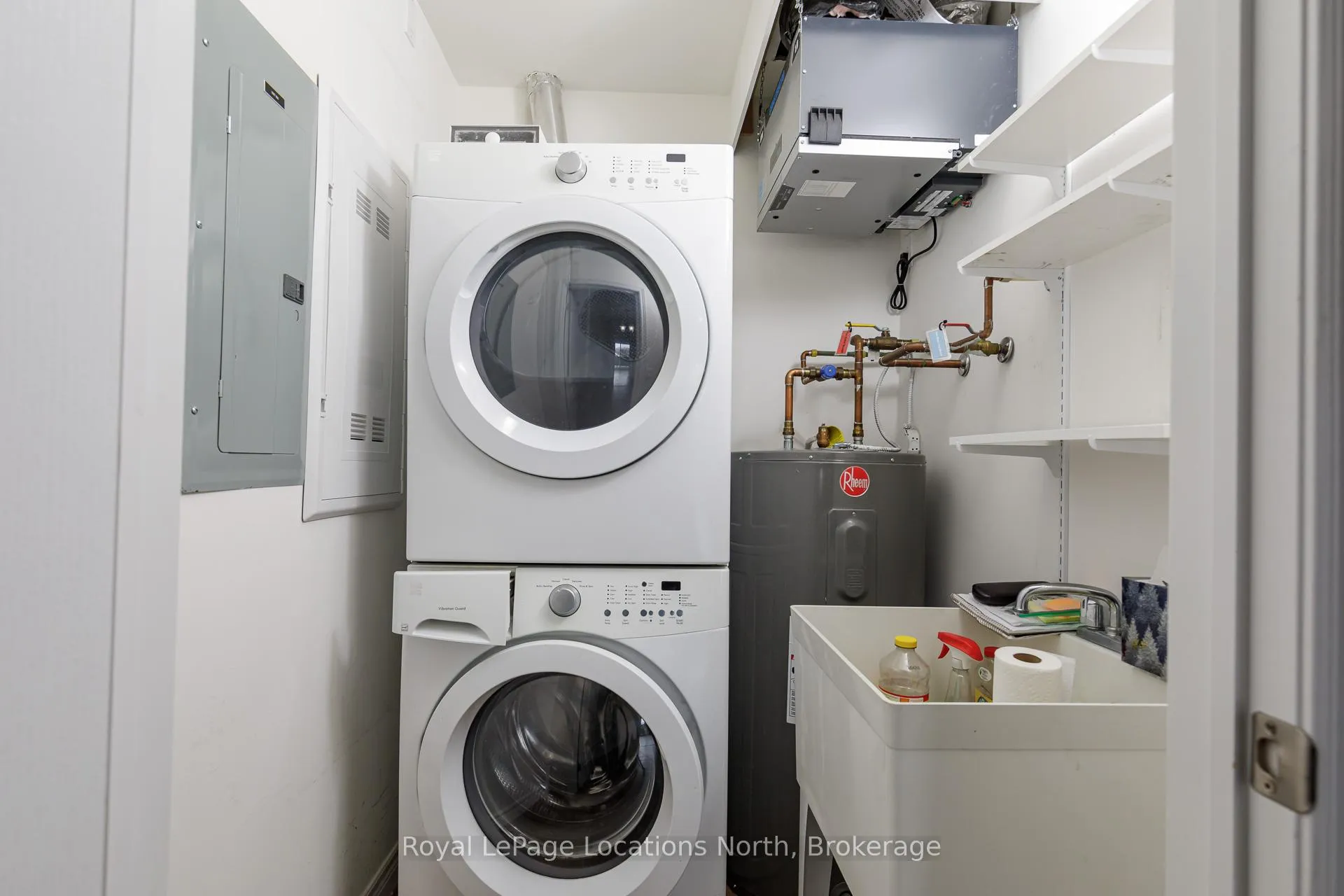 Photo 20 of Unit 303, 1 Chamberlain Crescent, Collingwood — HOMEH