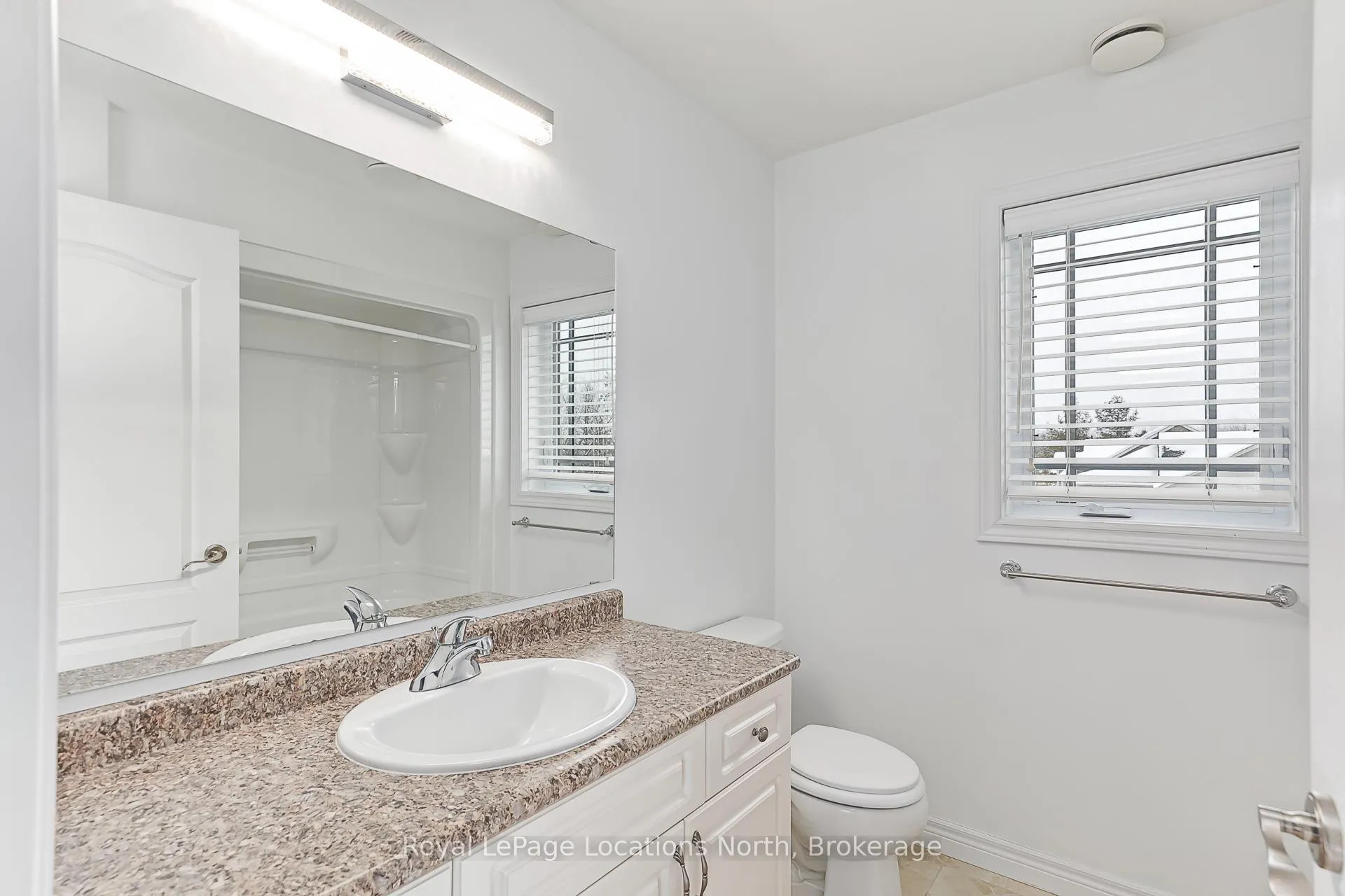 Photo 21 of Unit 303, 1 Chamberlain Crescent, Collingwood — HOMEH