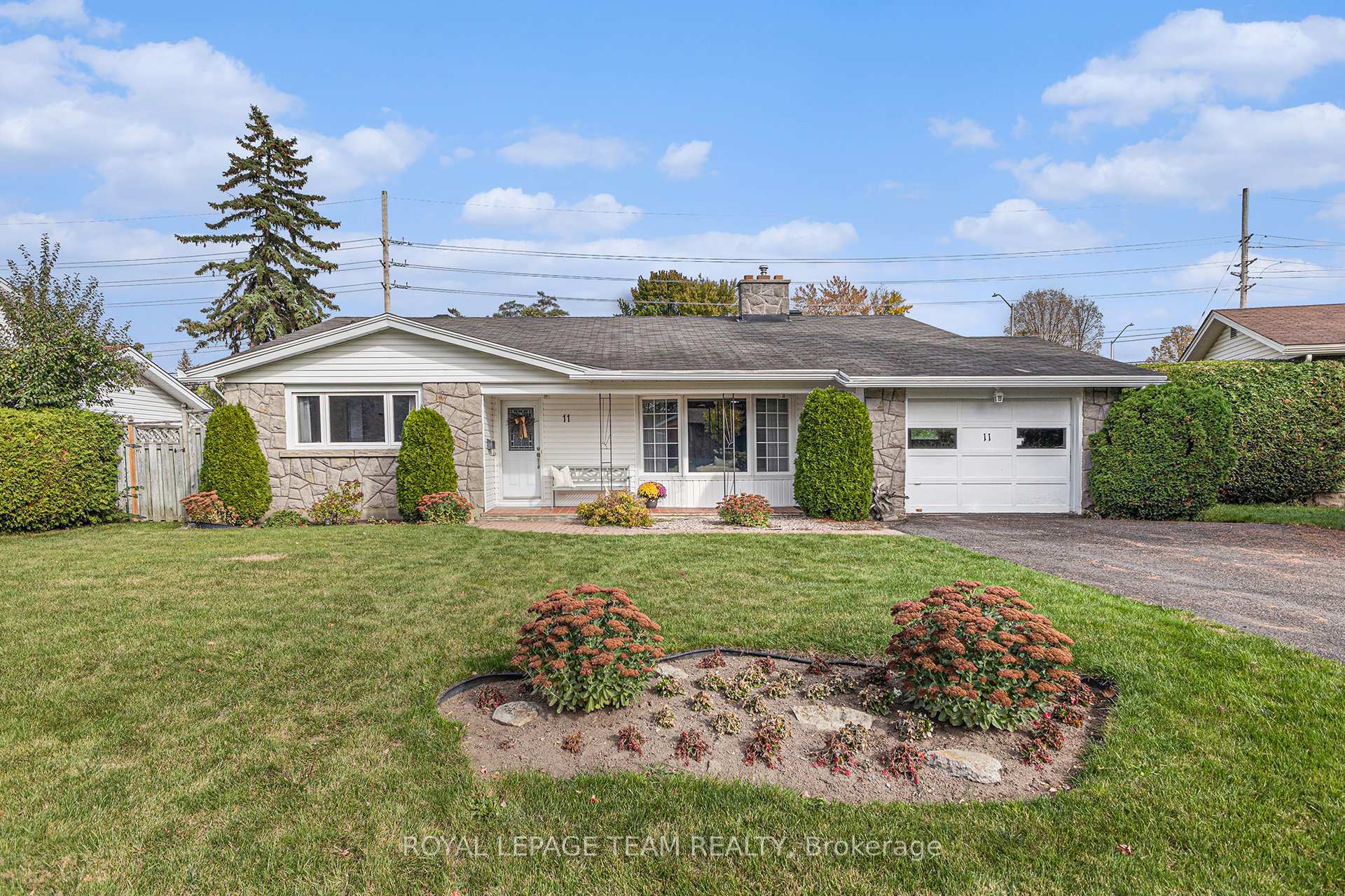 Photo 1 of 11 Horner Drive, Ottawa, Lakeview Park — HOMEH