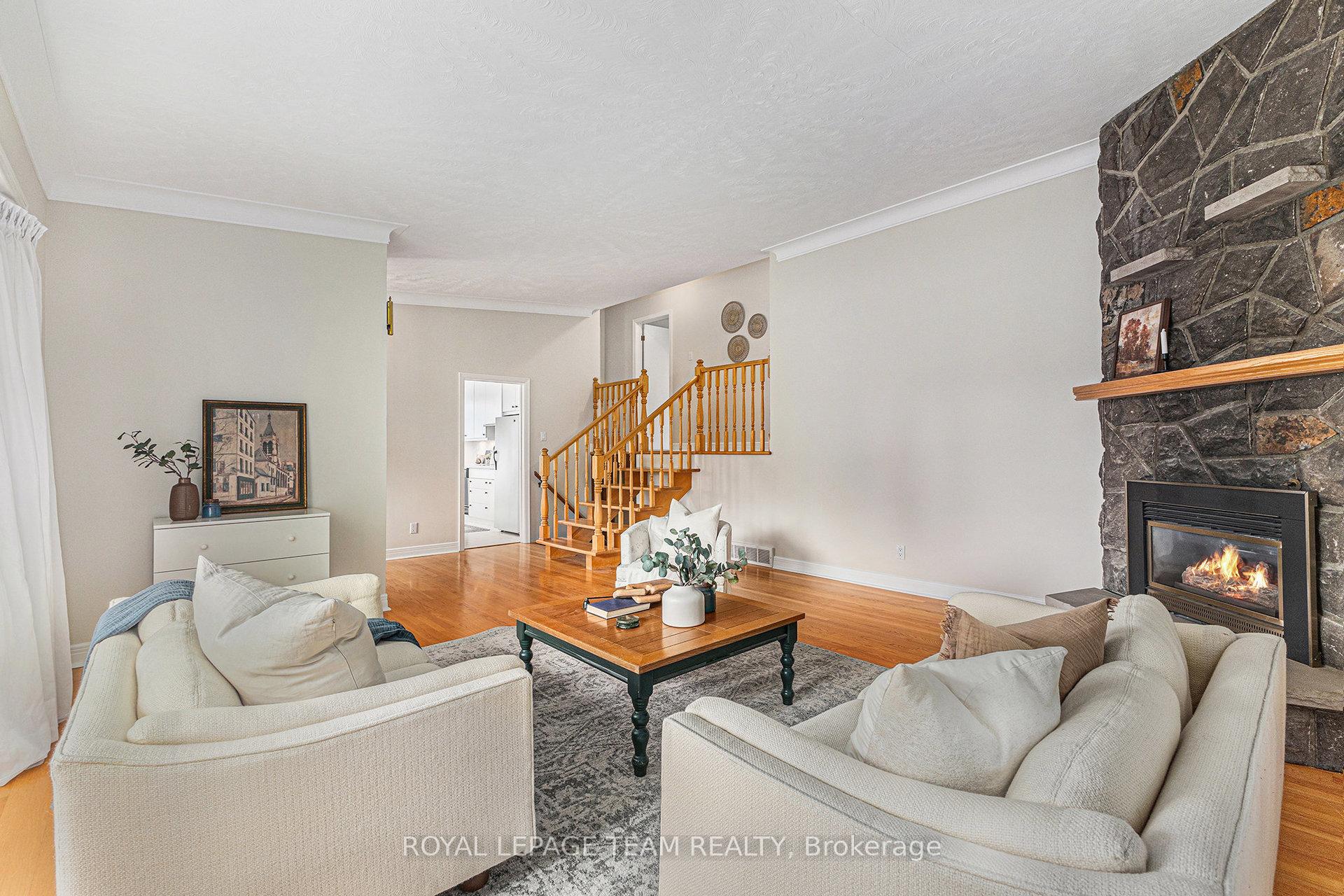 Photo 4 of 11 Horner Drive, Ottawa, Lakeview Park — HOMEH