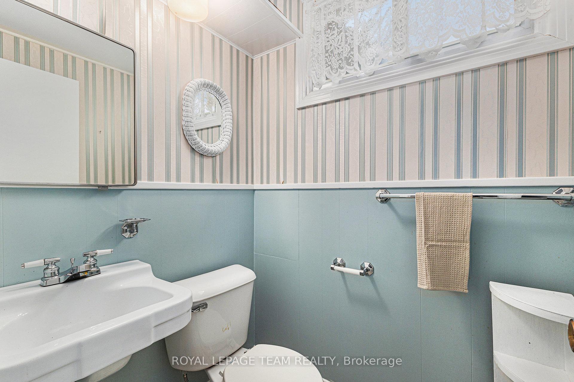 Photo 17 of 11 Horner Drive, Ottawa, Lakeview Park — HOMEH
