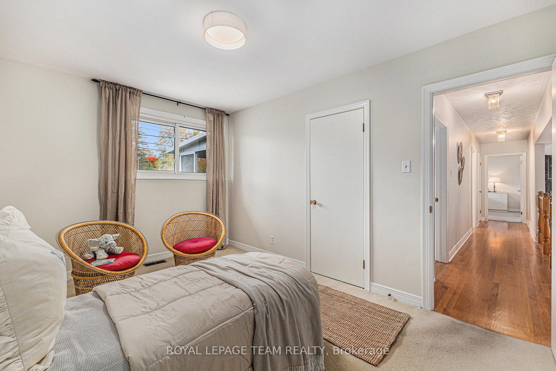Photo 23 of 11 Horner Drive, Ottawa, Lakeview Park — HOMEH