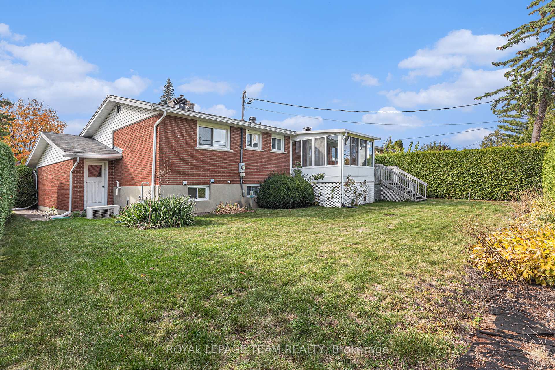 Photo 26 of 11 Horner Drive, Ottawa, Lakeview Park — HOMEH