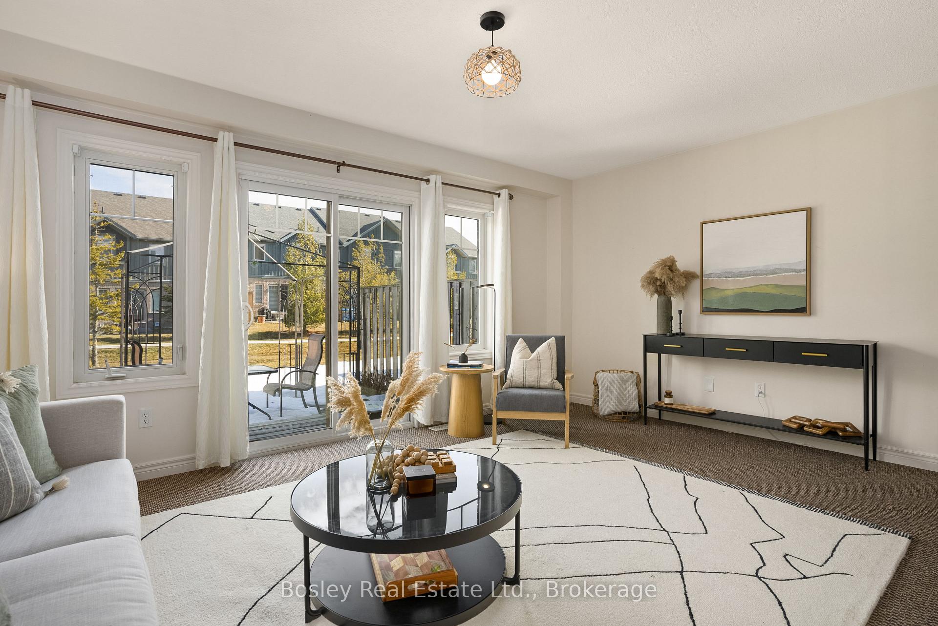 Photo 11 of 41 Silver Glen Boulevard, Collingwood — HOMEH