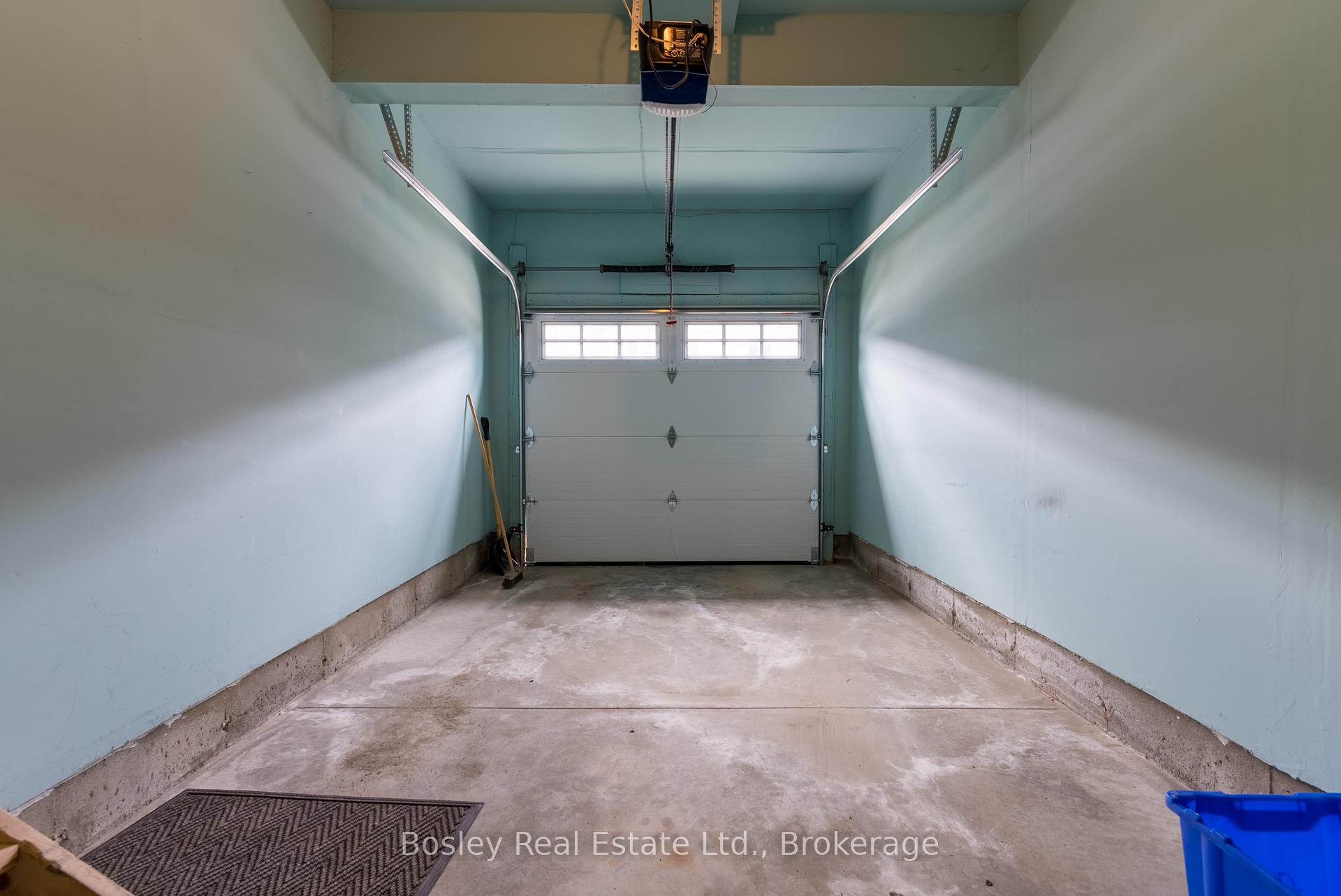 Photo 27 of 41 Silver Glen Boulevard, Collingwood — HOMEH
