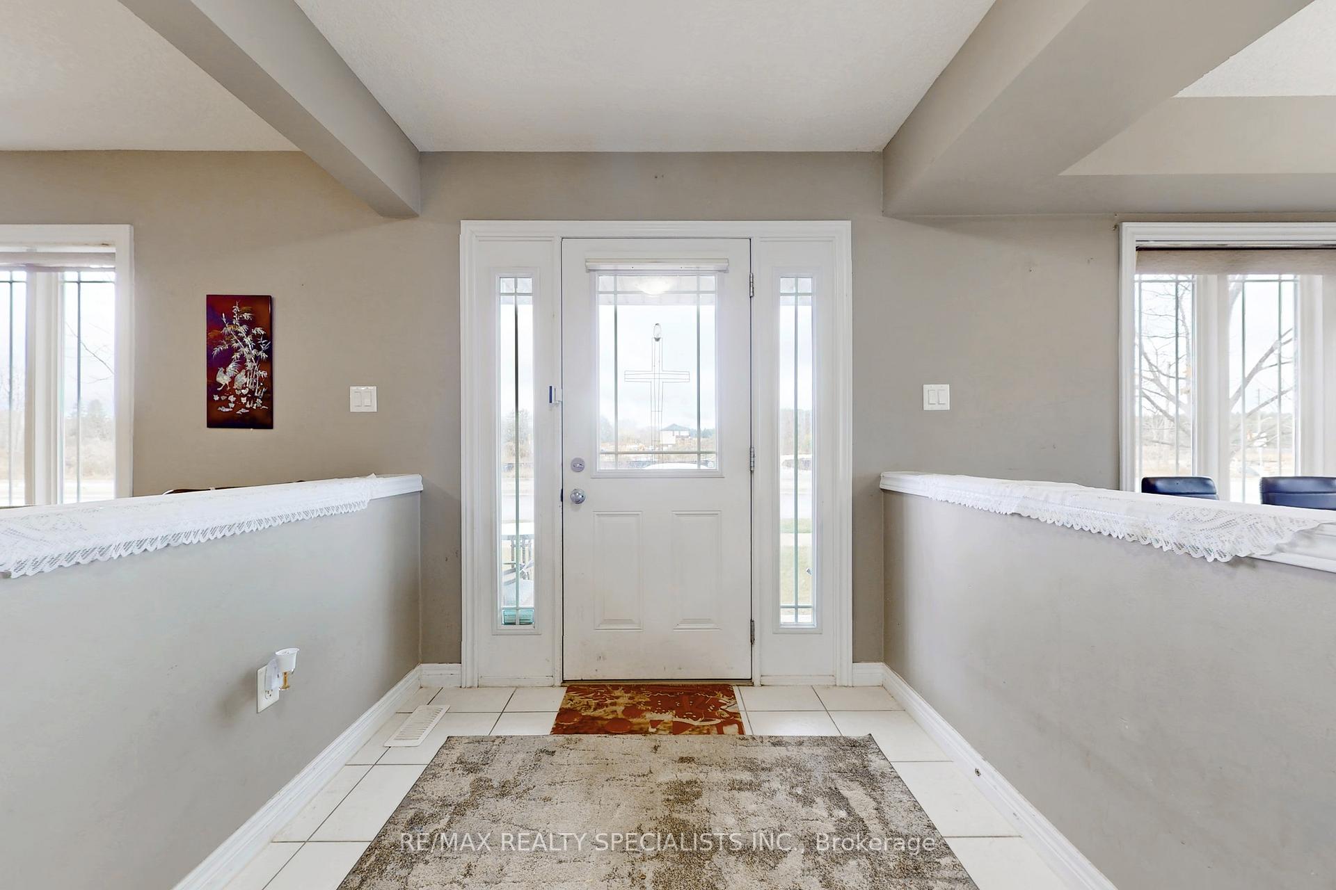 Photo 11 of Unit 21, 355 Macalister Boulevard, Guelph, Kortright East — HOMEH