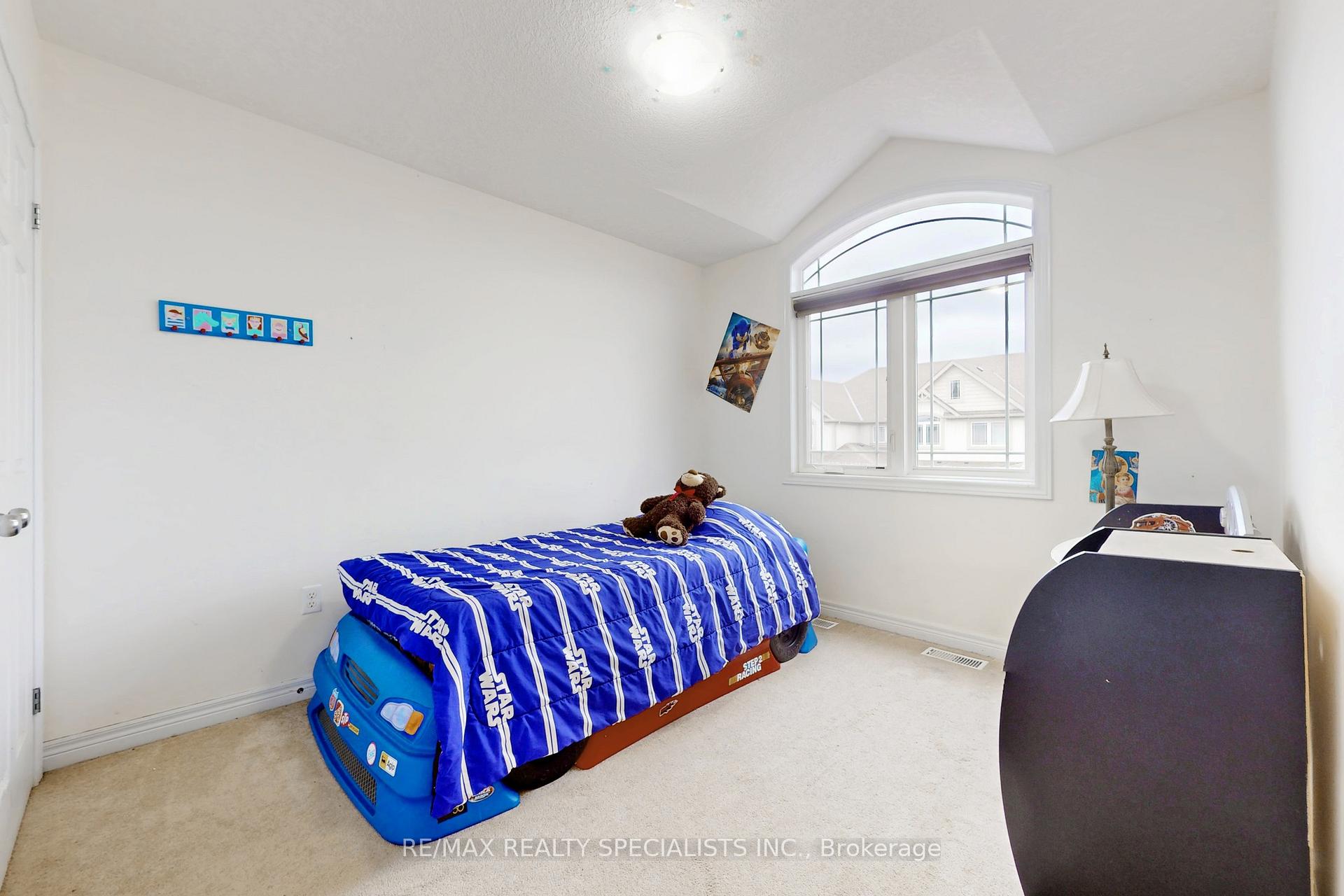 Photo 19 of Unit 21, 355 Macalister Boulevard, Guelph, Kortright East — HOMEH