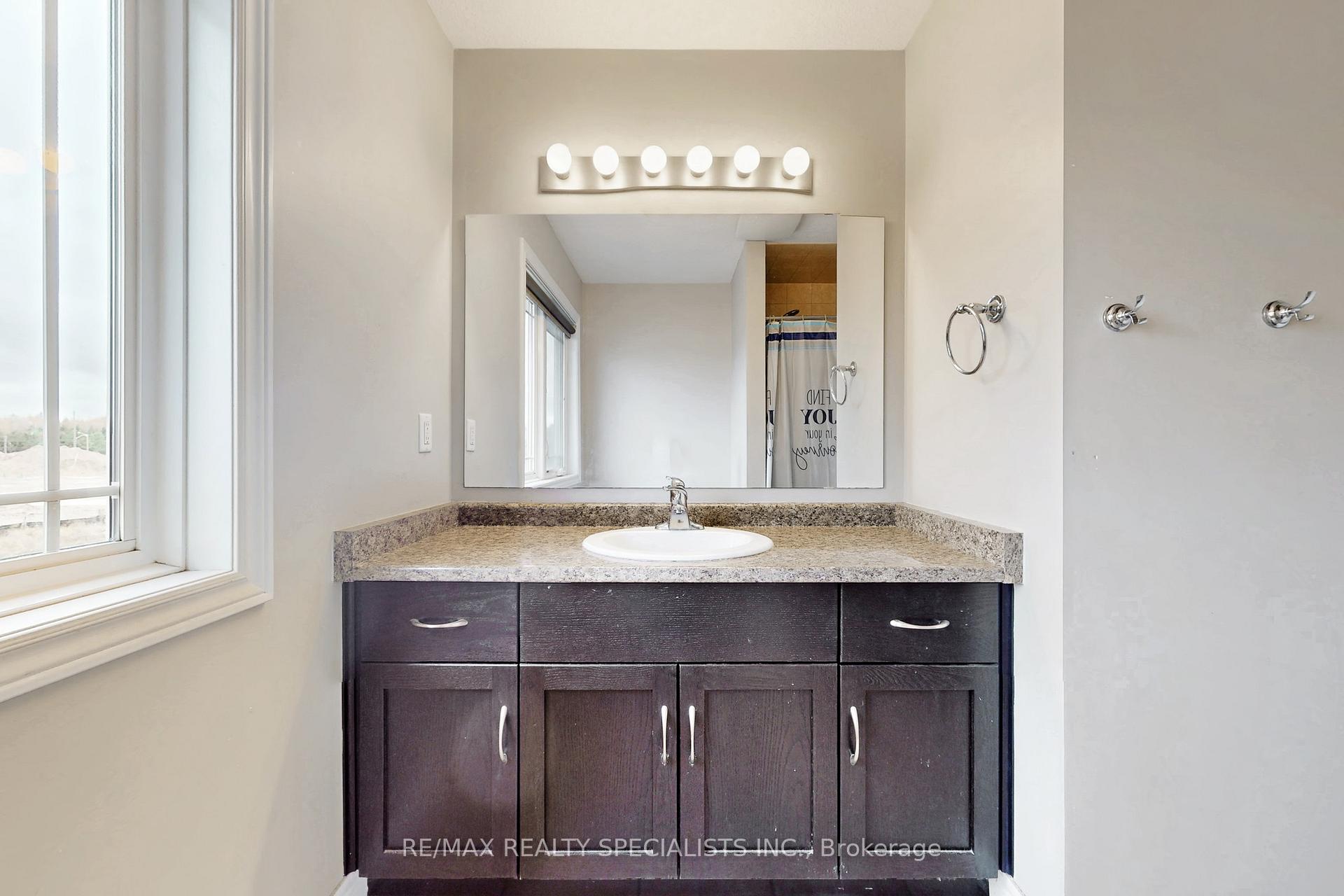 Photo 25 of Unit 21, 355 Macalister Boulevard, Guelph, Kortright East — HOMEH
